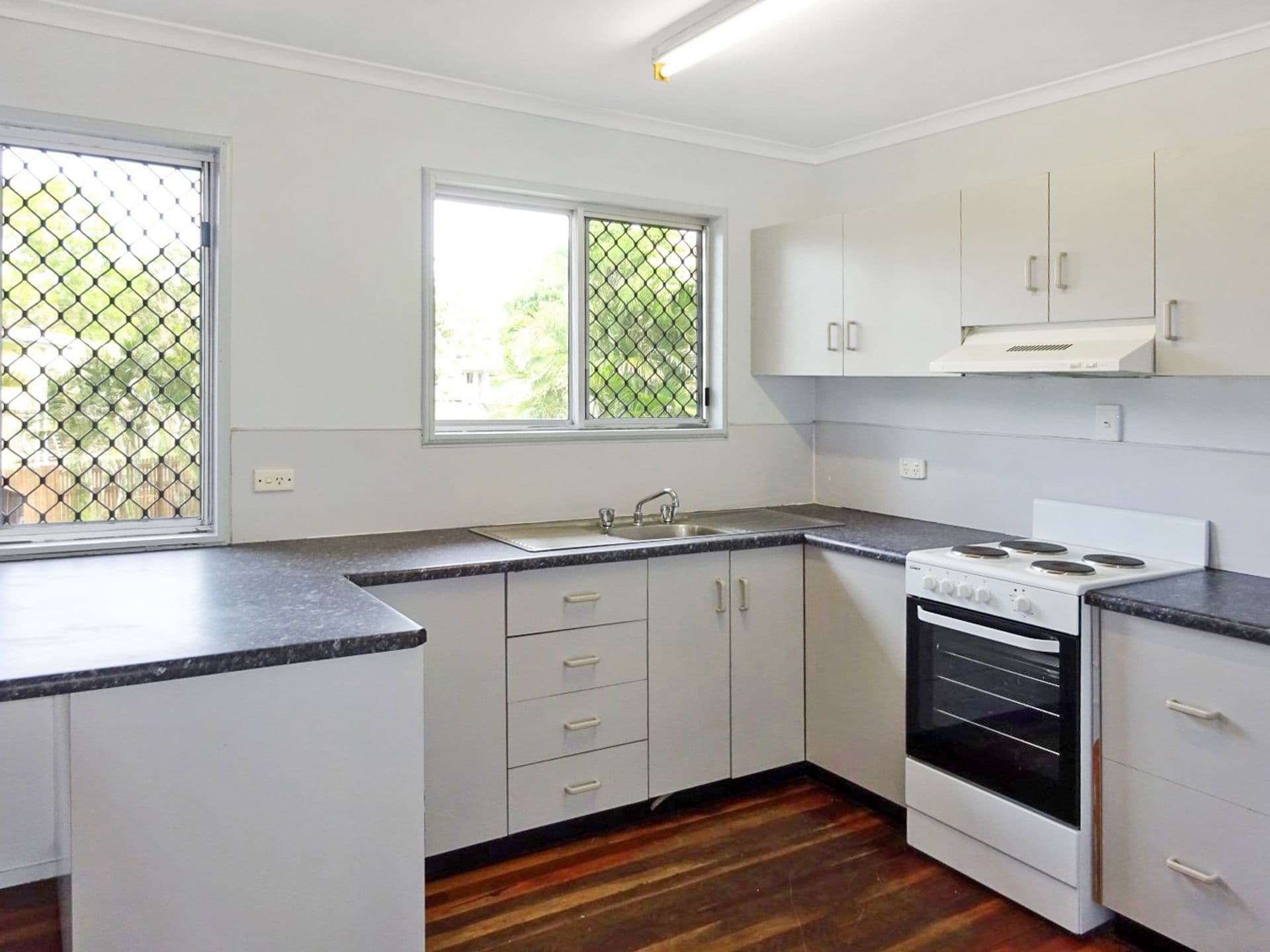25 South Vickers Road, Condon, QLD, 4815, Condon - Thumbnail 5