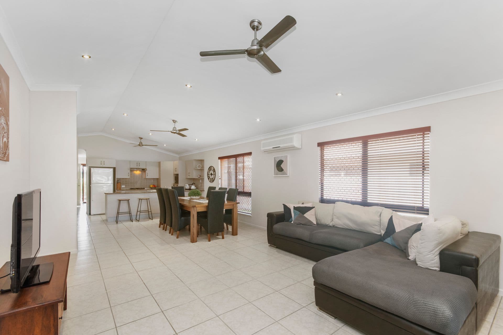 16 Chesham Drive, Kirwan, QLD, 4817, Kirwan - Thumbnail 3