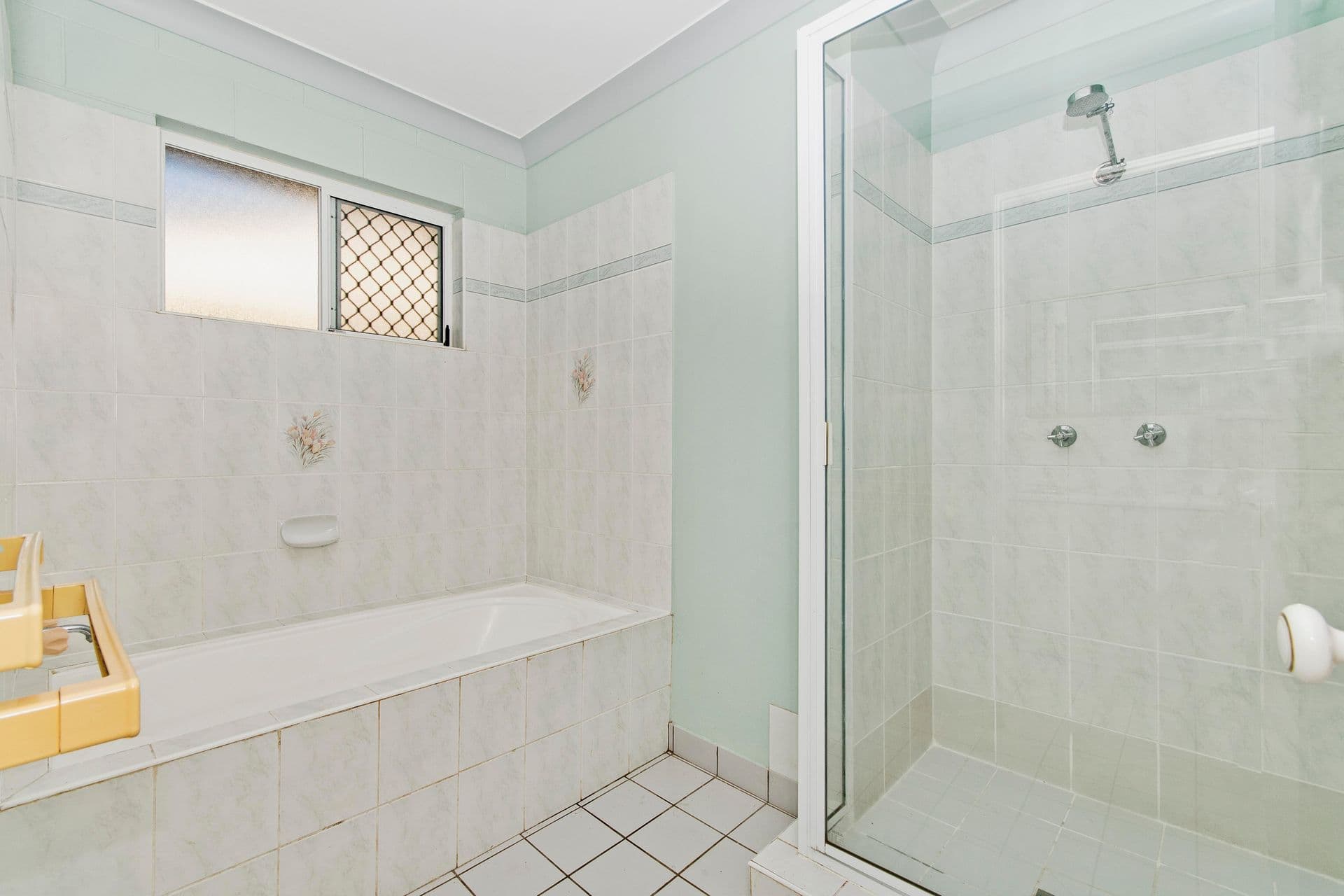 212 Upper Miles Avenue, Kelso, QLD, 4815, Kelso - Thumbnail 5