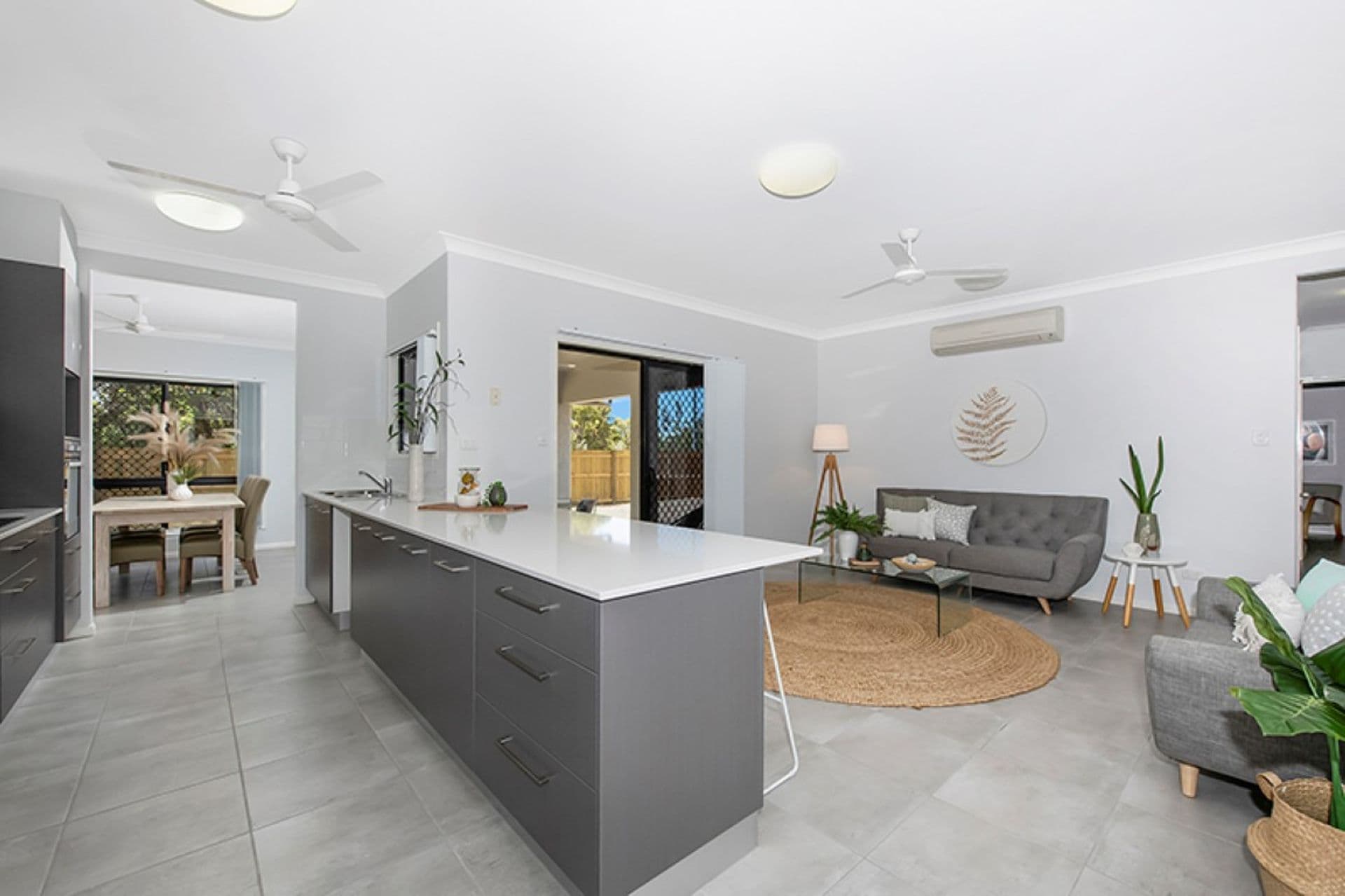 2 Springbrook Parade, Idalia, QLD, 4811, Idalia - Thumbnail 3