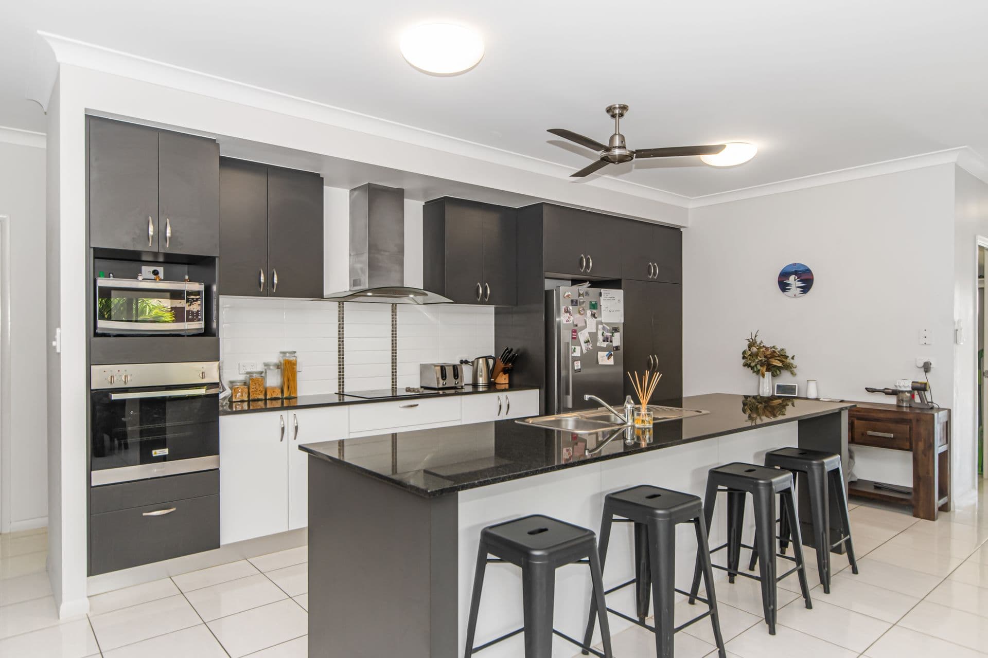 21 Broadwater Terrace, Idalia, QLD, 4811, Idalia - Thumbnail 2