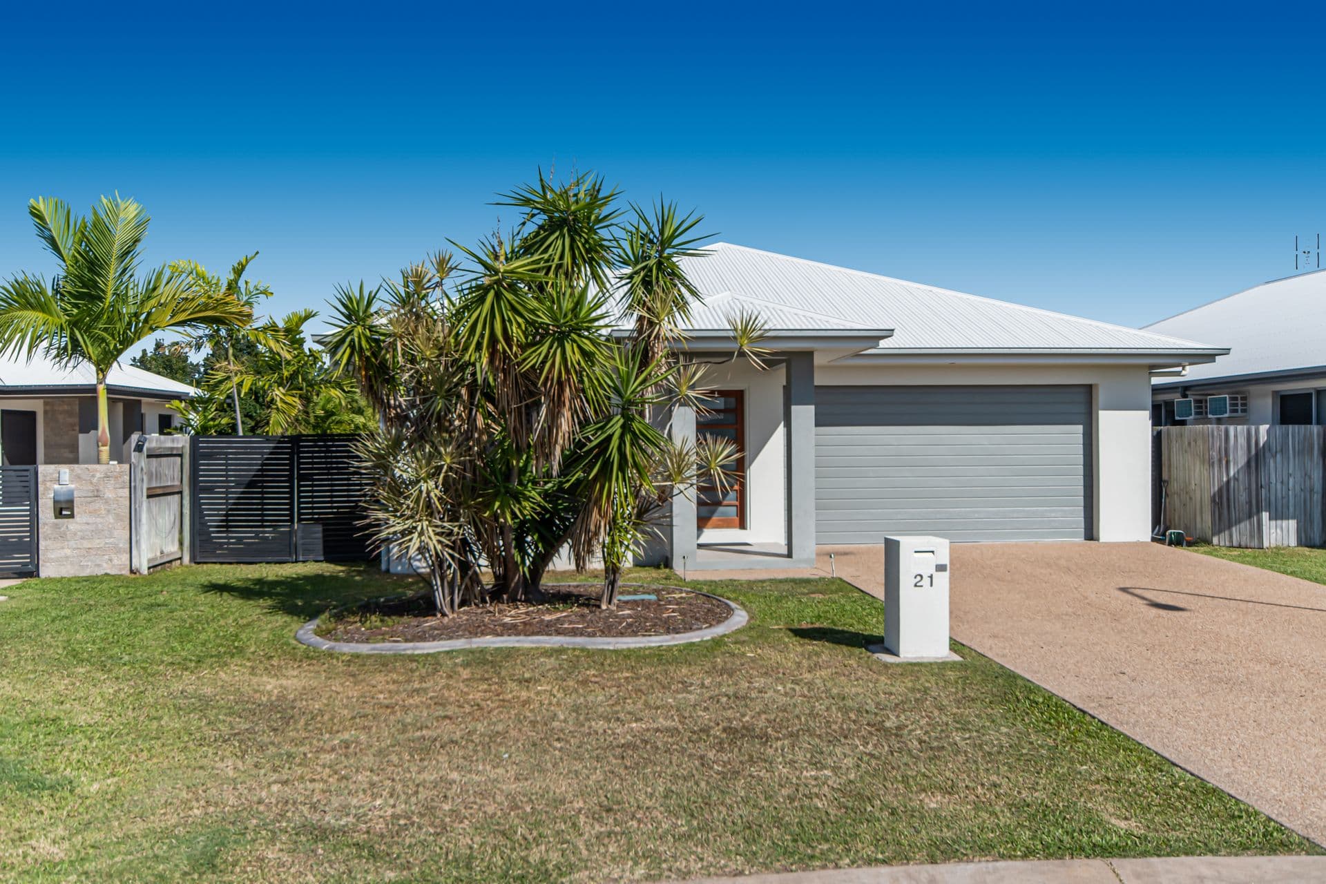 21 Broadwater Terrace, Idalia, QLD, 4811, Idalia - Image 1