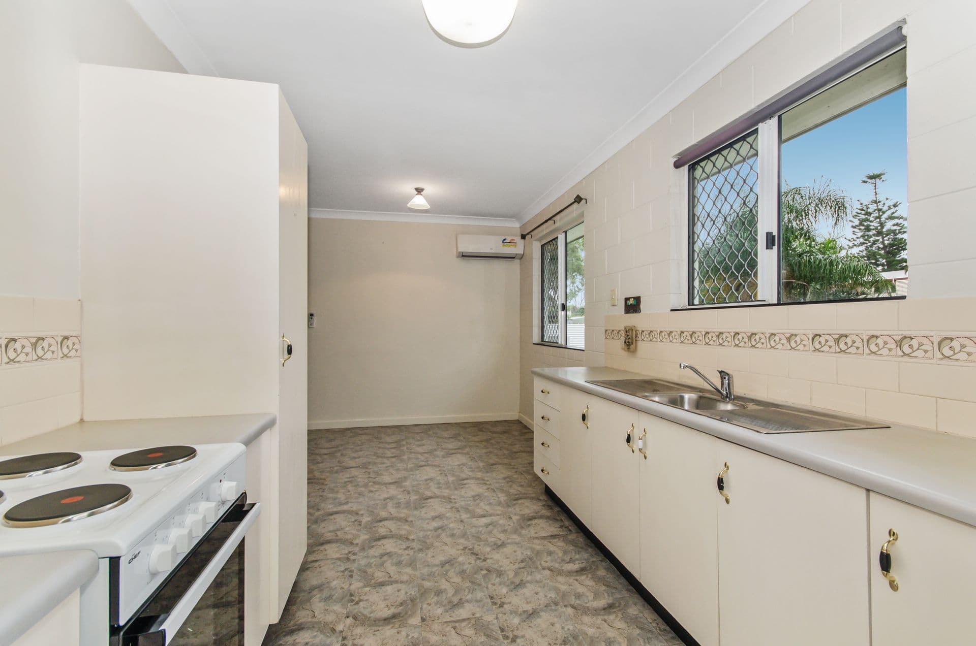 9 Valerie Lane, Deeragun, QLD, 4818, Deeragun - Thumbnail 2