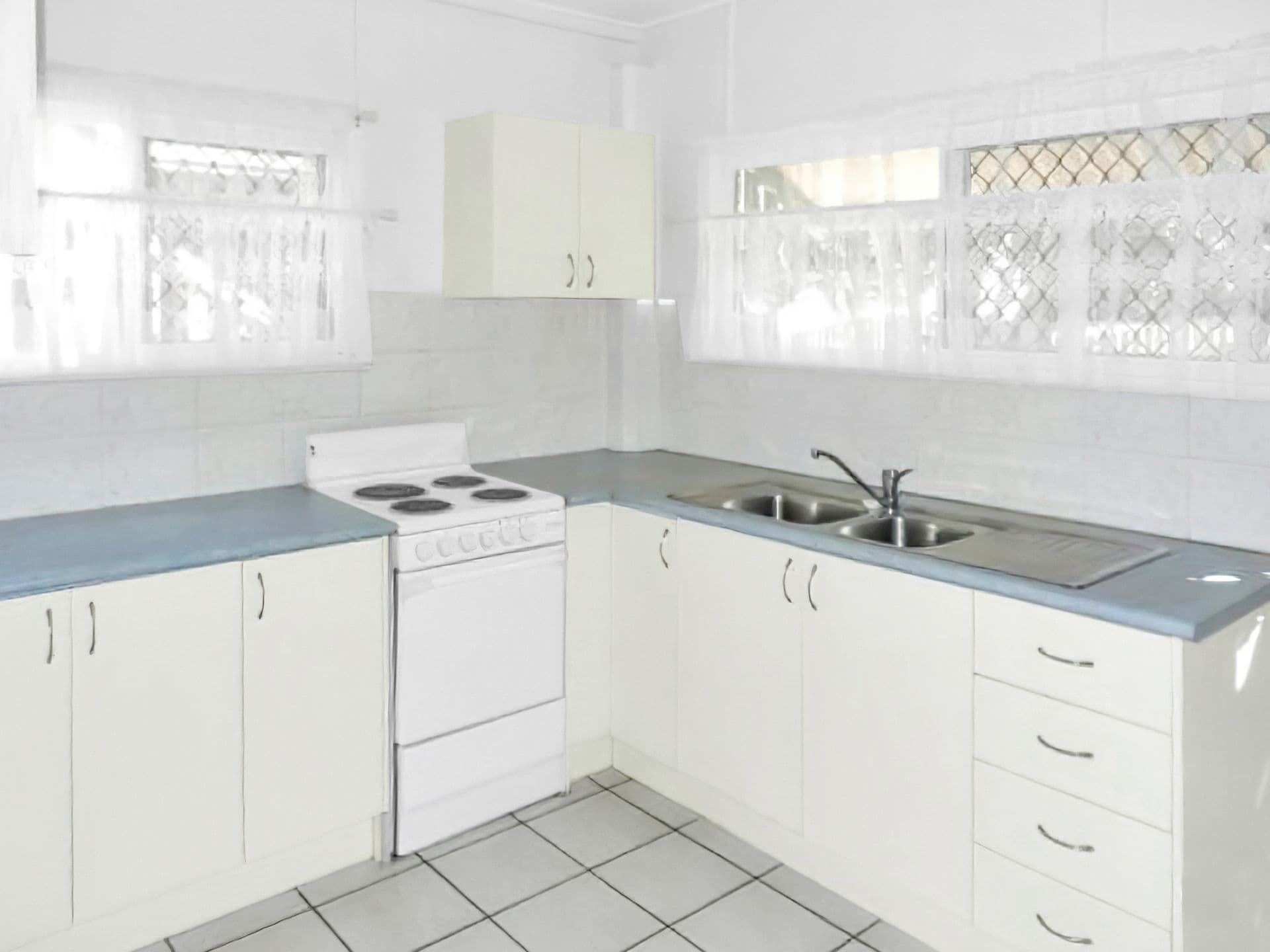 130 Francis Street, West End, QLD, 4810, West End - Thumbnail 4
