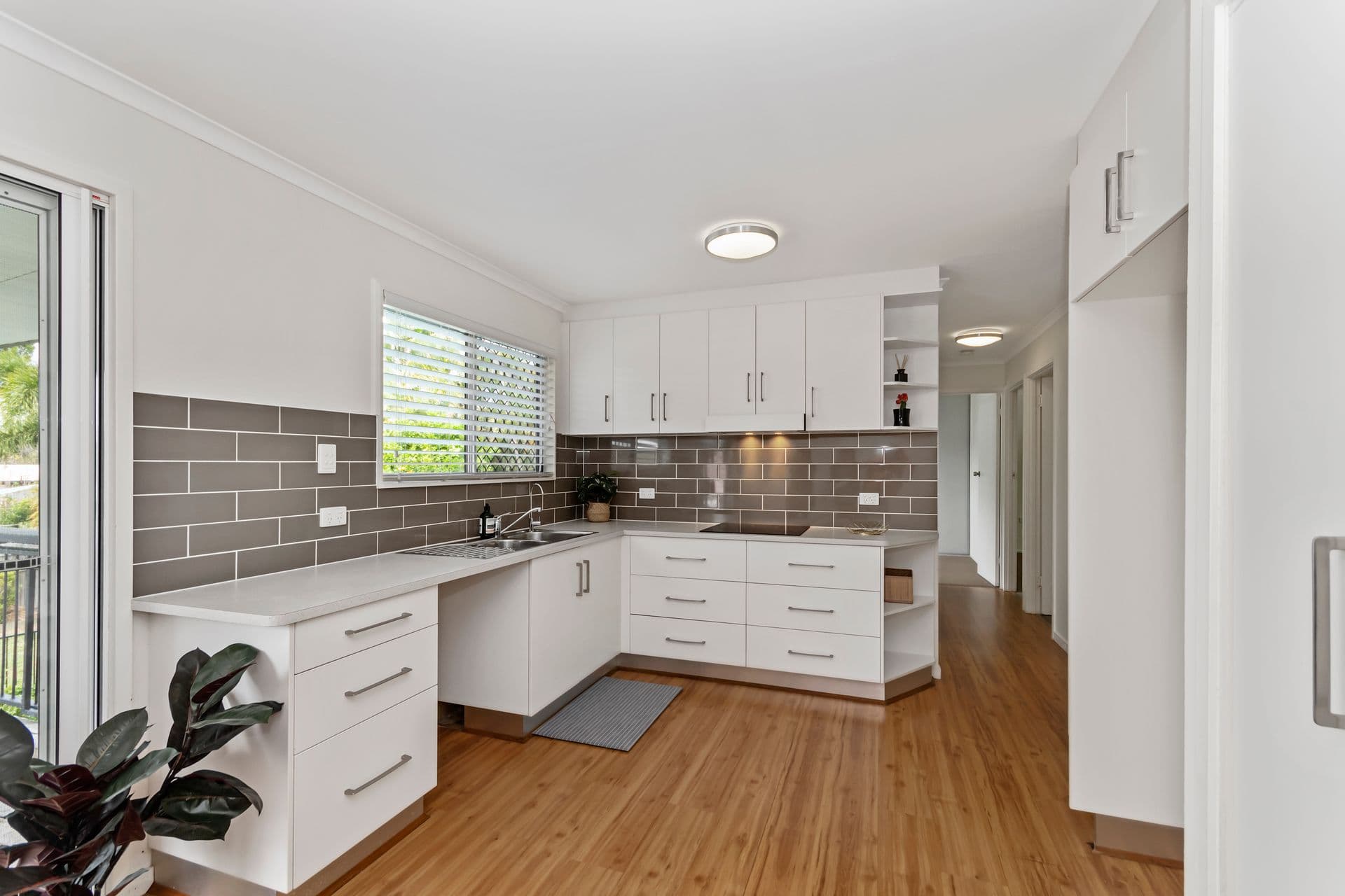 28 Julia Street, Kirwan, QLD, 4817, Kirwan - Thumbnail 2