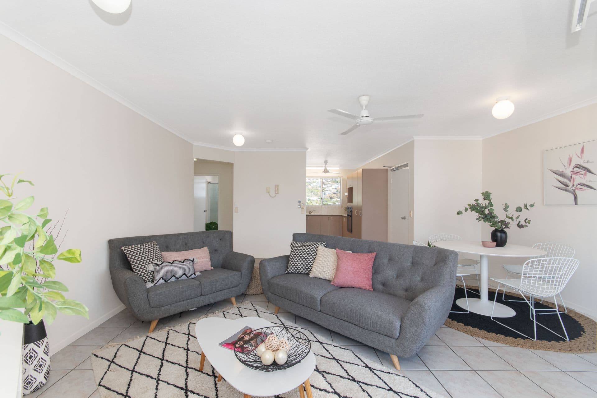 15/106A-107 The Strand, North Ward, QLD, 4810, North Ward - Thumbnail 2