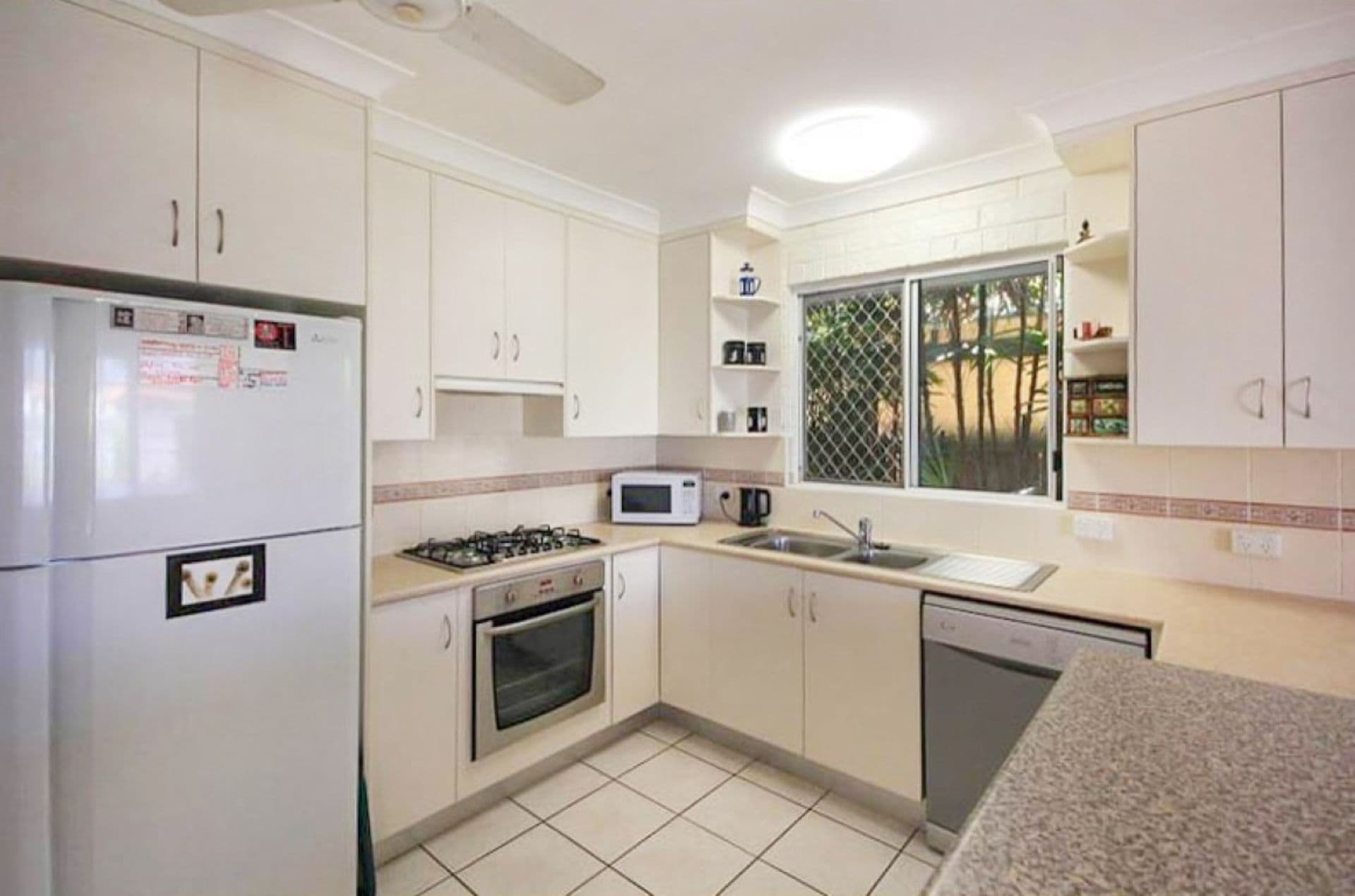 5 Crown Court, Kirwan, QLD, 4817, Kirwan - Thumbnail 2