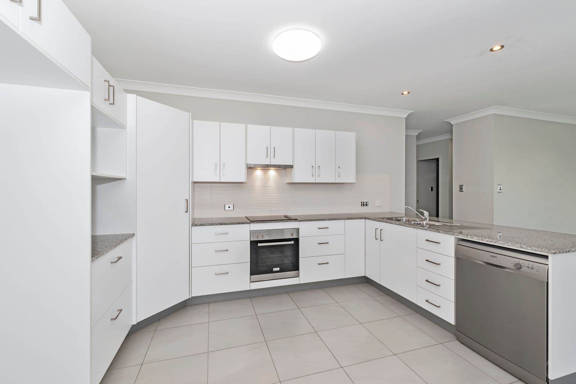 35 Summergold Street, Mount Low, QLD, 4818, Mount Low - Thumbnail 2