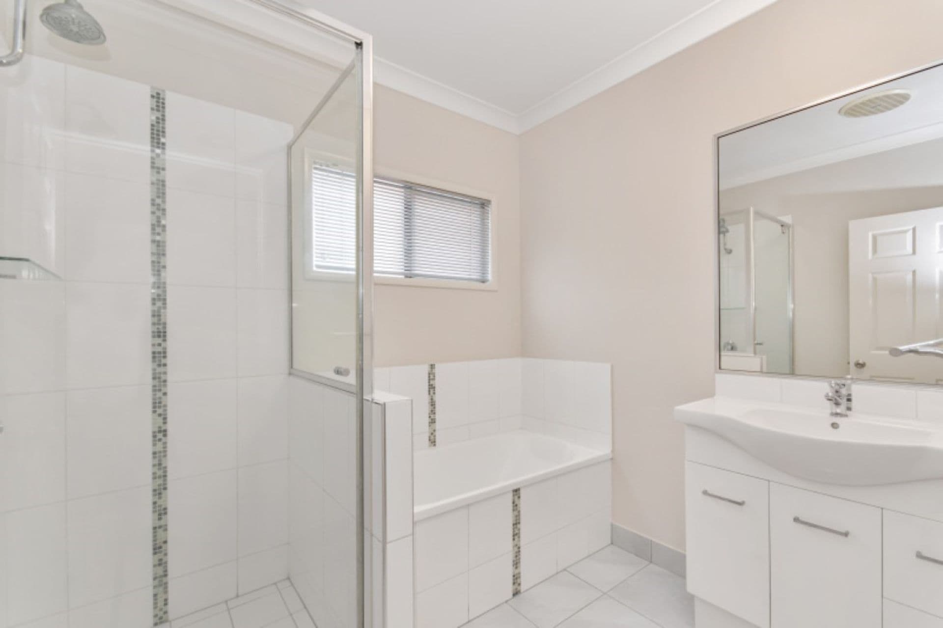 9 Batiki Circuit, Burdell, QLD, 4818, Burdell - Thumbnail 6