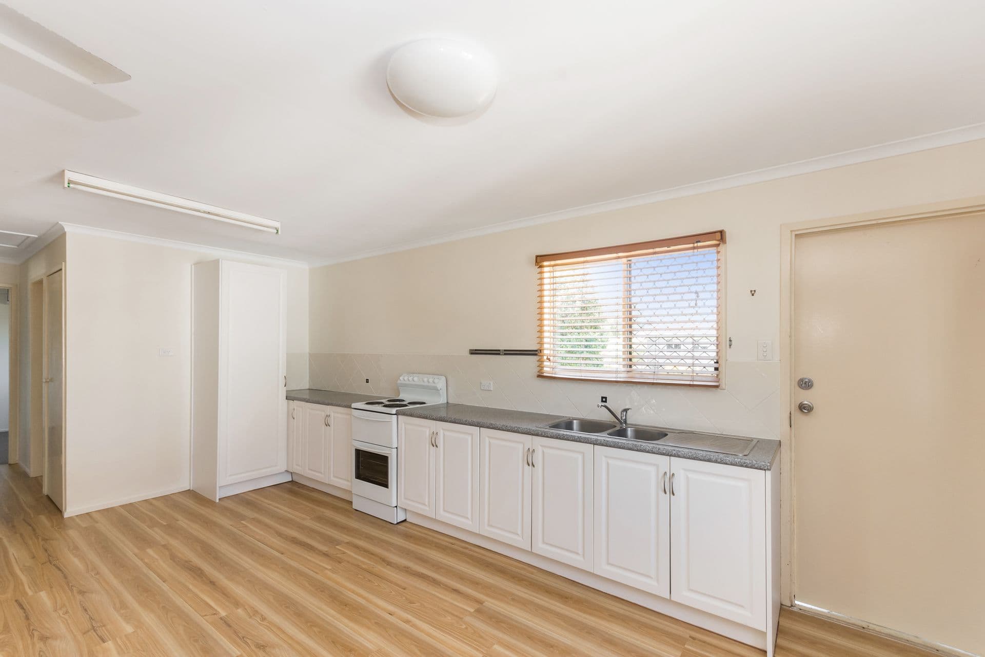 41 South Vickers Road, Condon, QLD, 4815, Condon - Thumbnail 2
