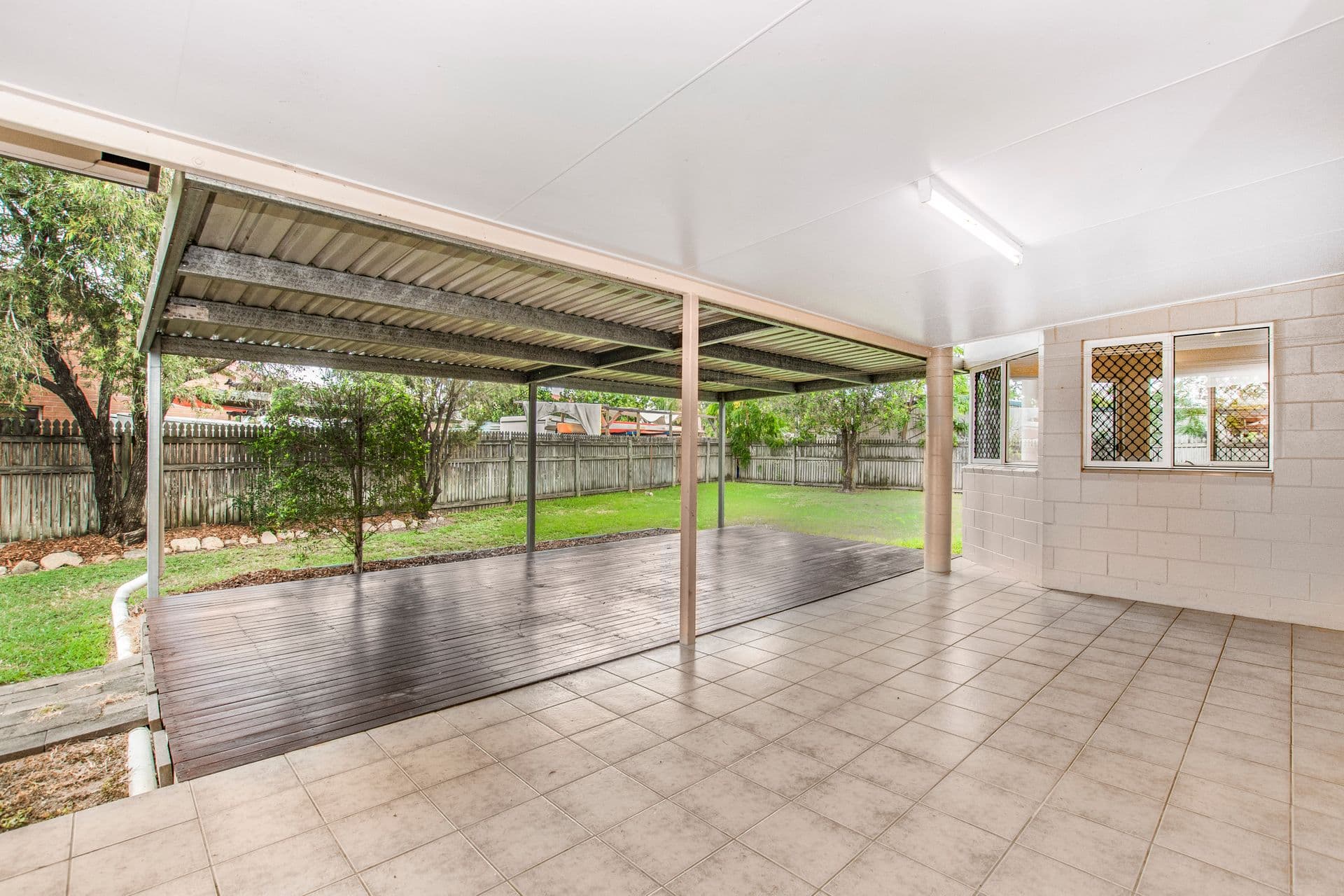 42 Chiquita Avenue, Rasmussen, QLD, 4815, Rasmussen - Thumbnail 4