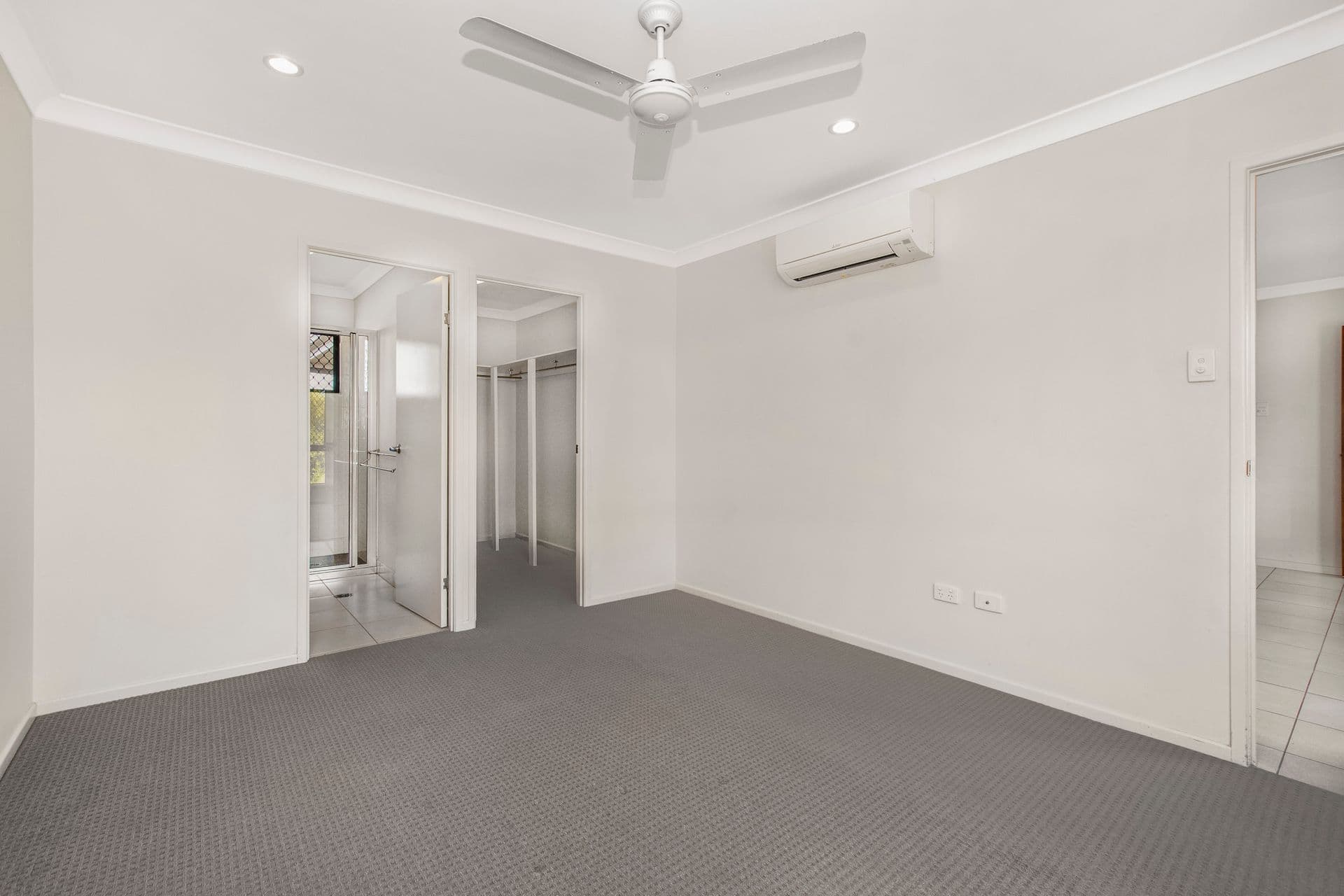 13 Ellsworth Drive, Mount Louisa, QLD, 4814, Mount Louisa - Thumbnail 6