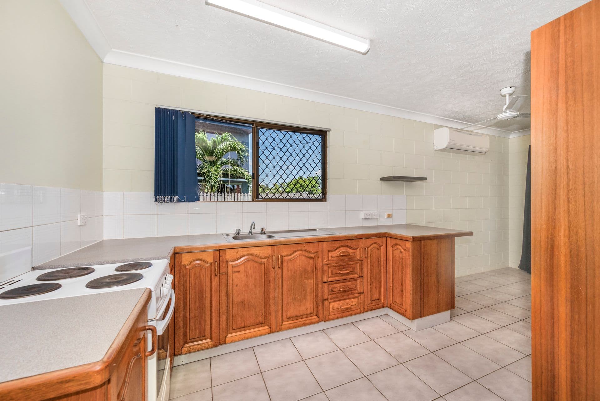 8/90 Dearness Street, Garbutt, QLD, 4814, Garbutt - Thumbnail 4