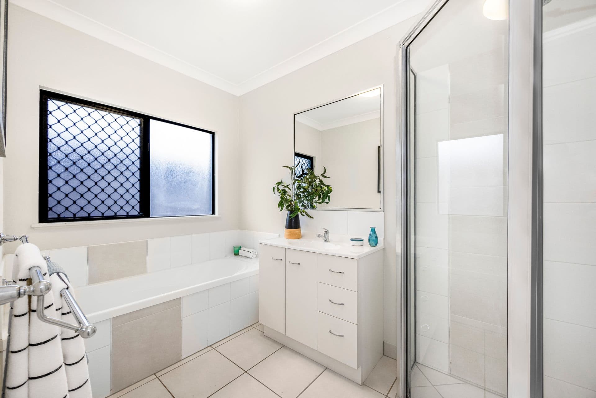 73 Daintree Drive, Bushland Beach, QLD, 4818, Bushland Beach - Thumbnail 8
