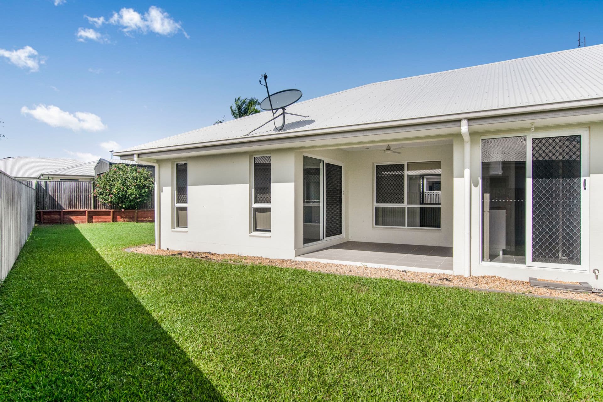 43 Hillock Crescent, Bushland Beach, QLD, 4818, Bushland Beach - Thumbnail 2