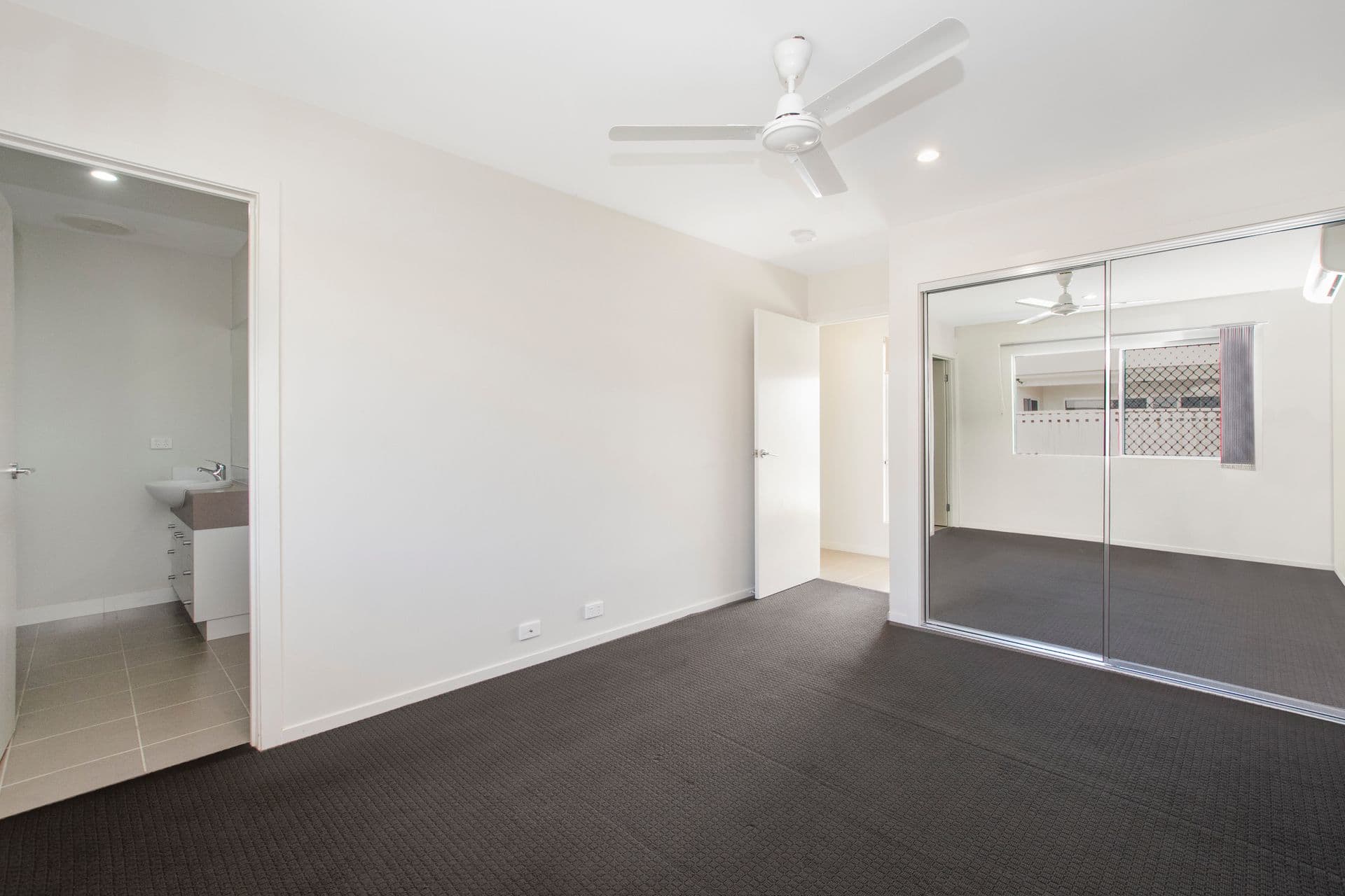 43 Hillock Crescent, Bushland Beach, QLD, 4818, Bushland Beach - Thumbnail 5