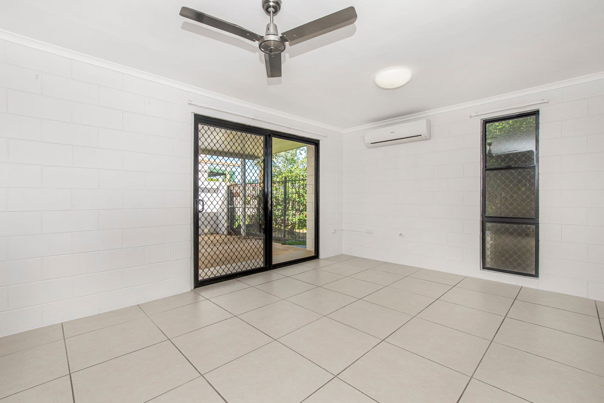 10 Mallee Street, Condon, QLD, 4815, Condon - Thumbnail 2