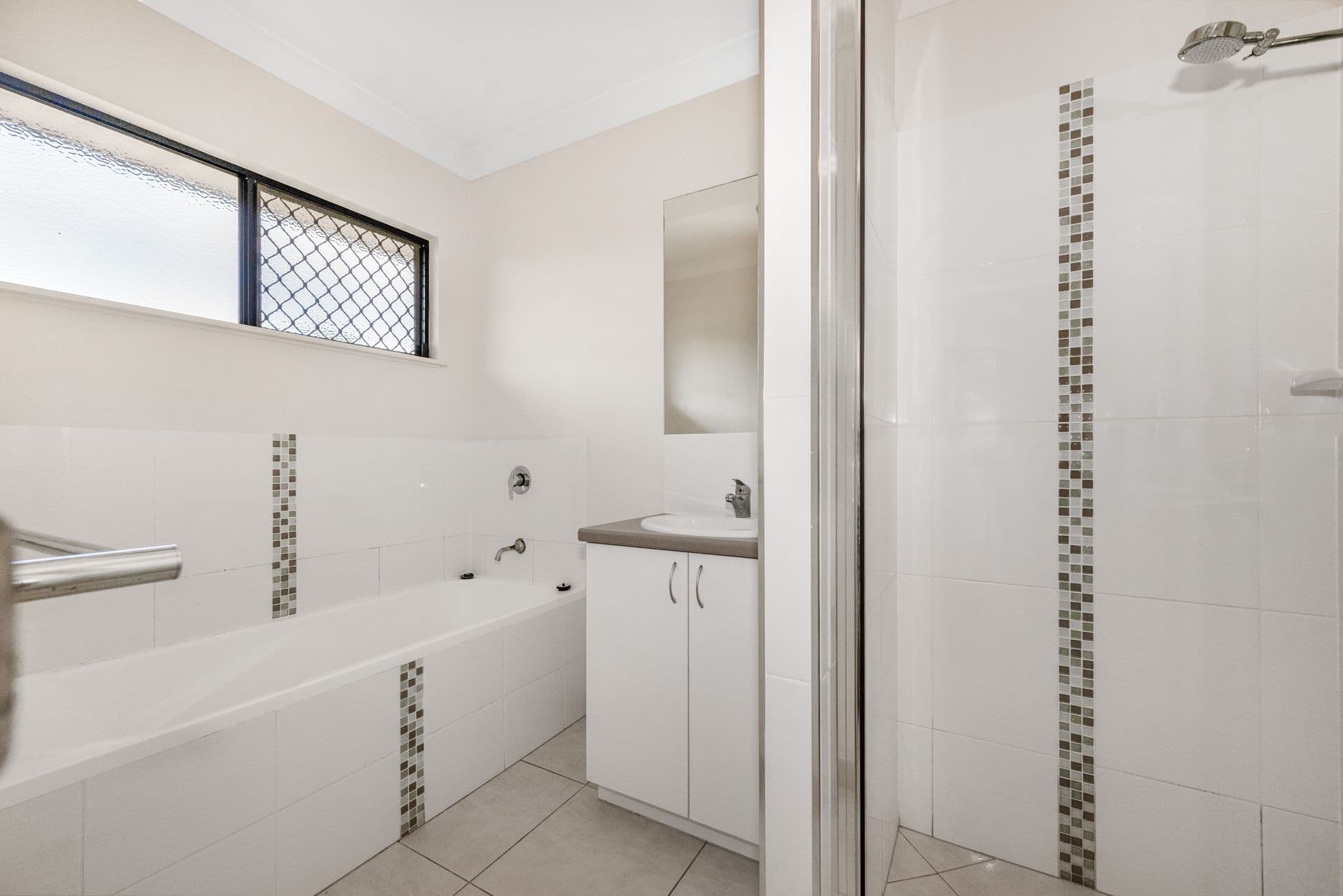 11 Kirrama Court, Bushland Beach, QLD, 4818, Bushland Beach - Thumbnail 6