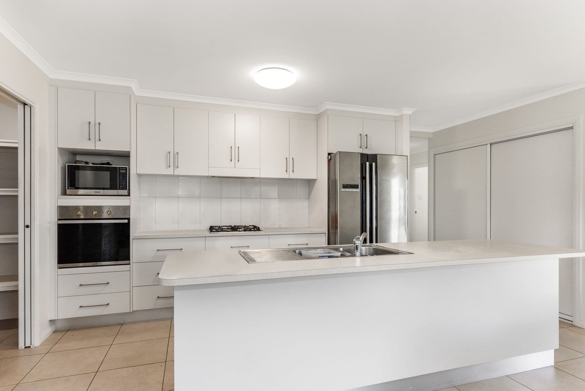 20 Waikiki Terrace, Mount Low, QLD, 4818, Mount Low - Thumbnail 2