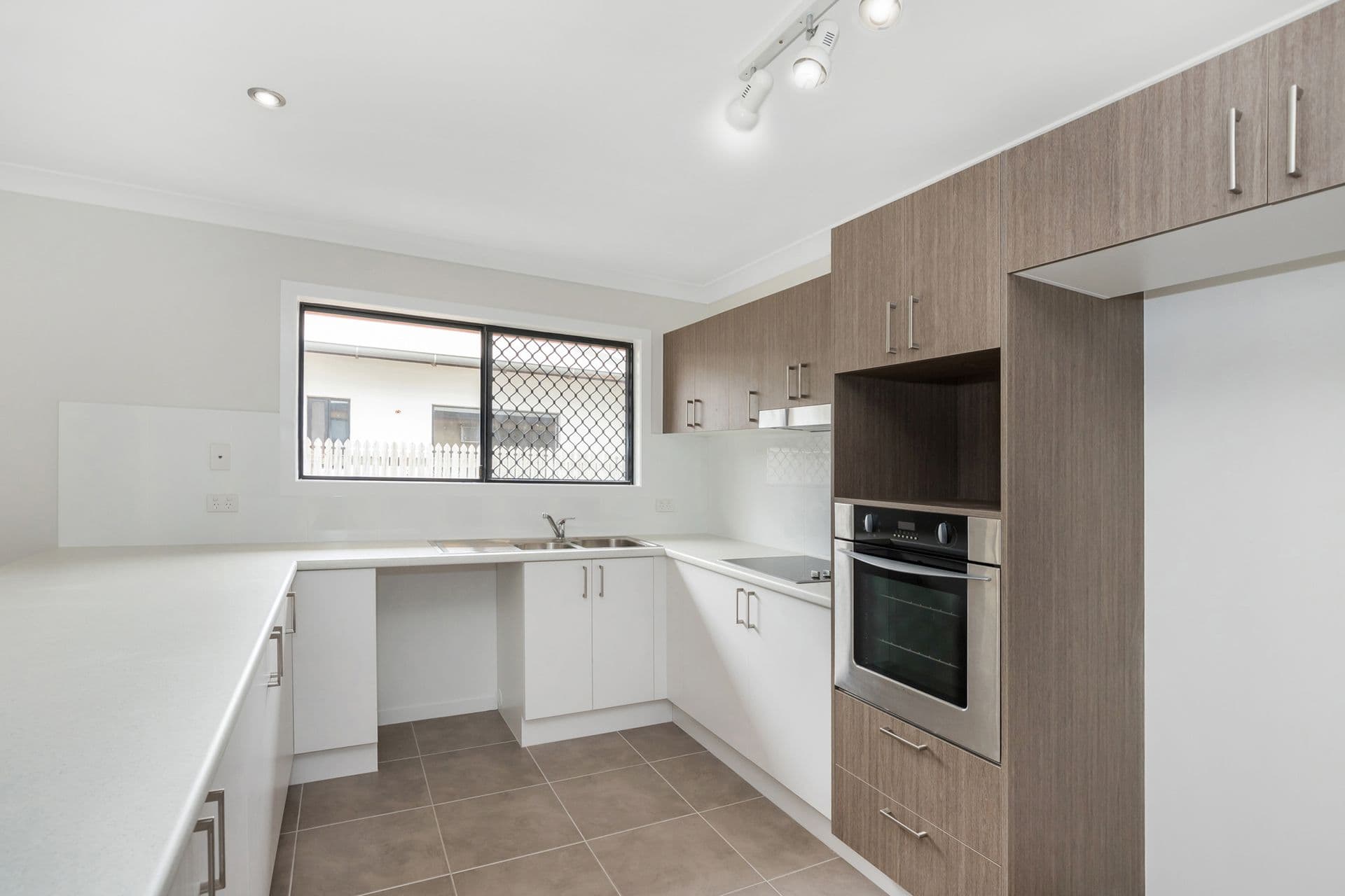 4 Waterpark Place, Idalia, QLD, 4811, Idalia - Image 1