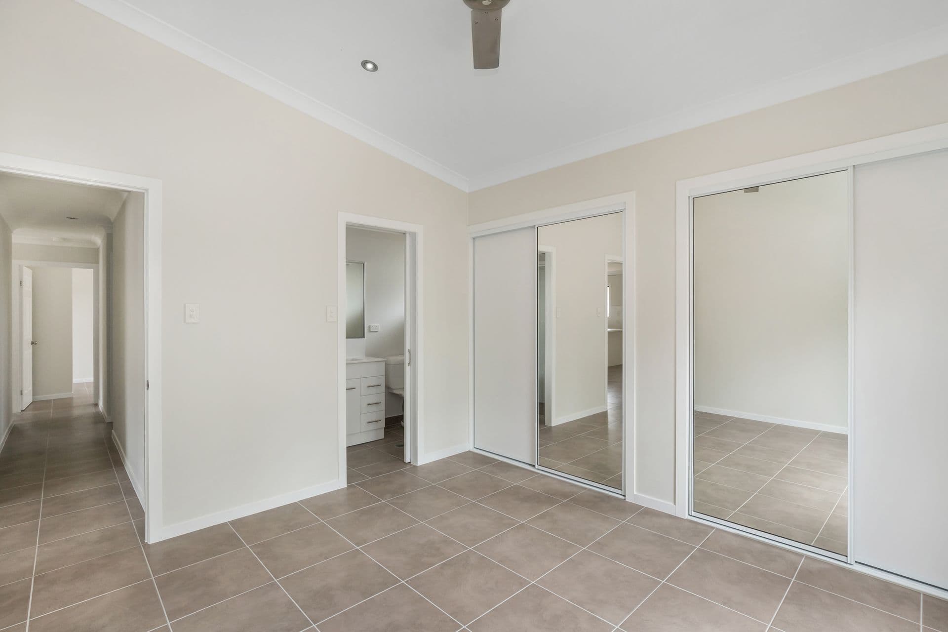 4 Waterpark Place, Idalia, QLD, 4811, Idalia - Thumbnail 4
