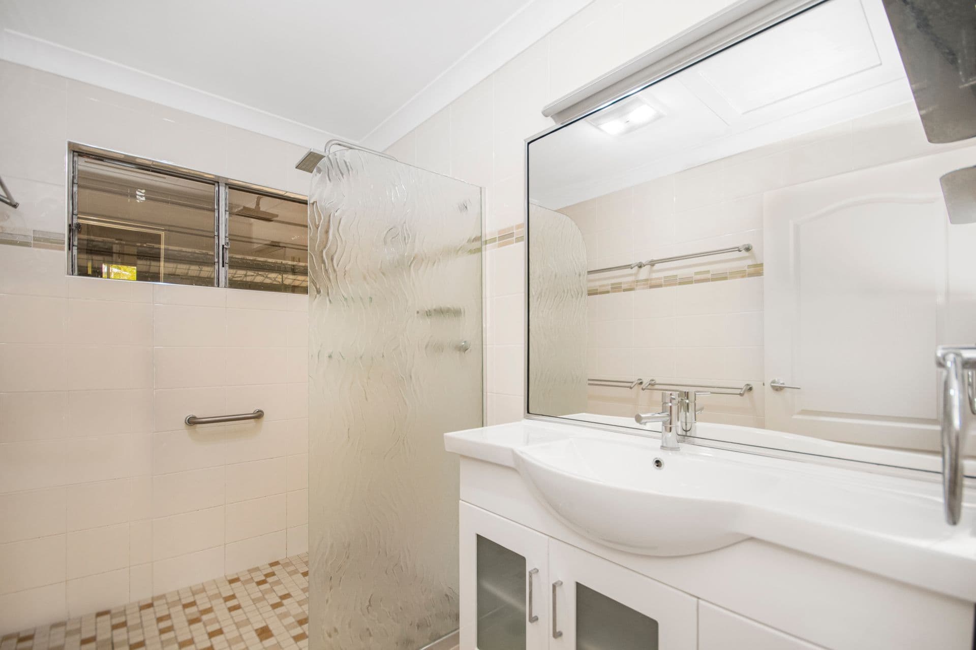 7 Griffey Street, Burdell, QLD, 4818, Burdell - Thumbnail 8