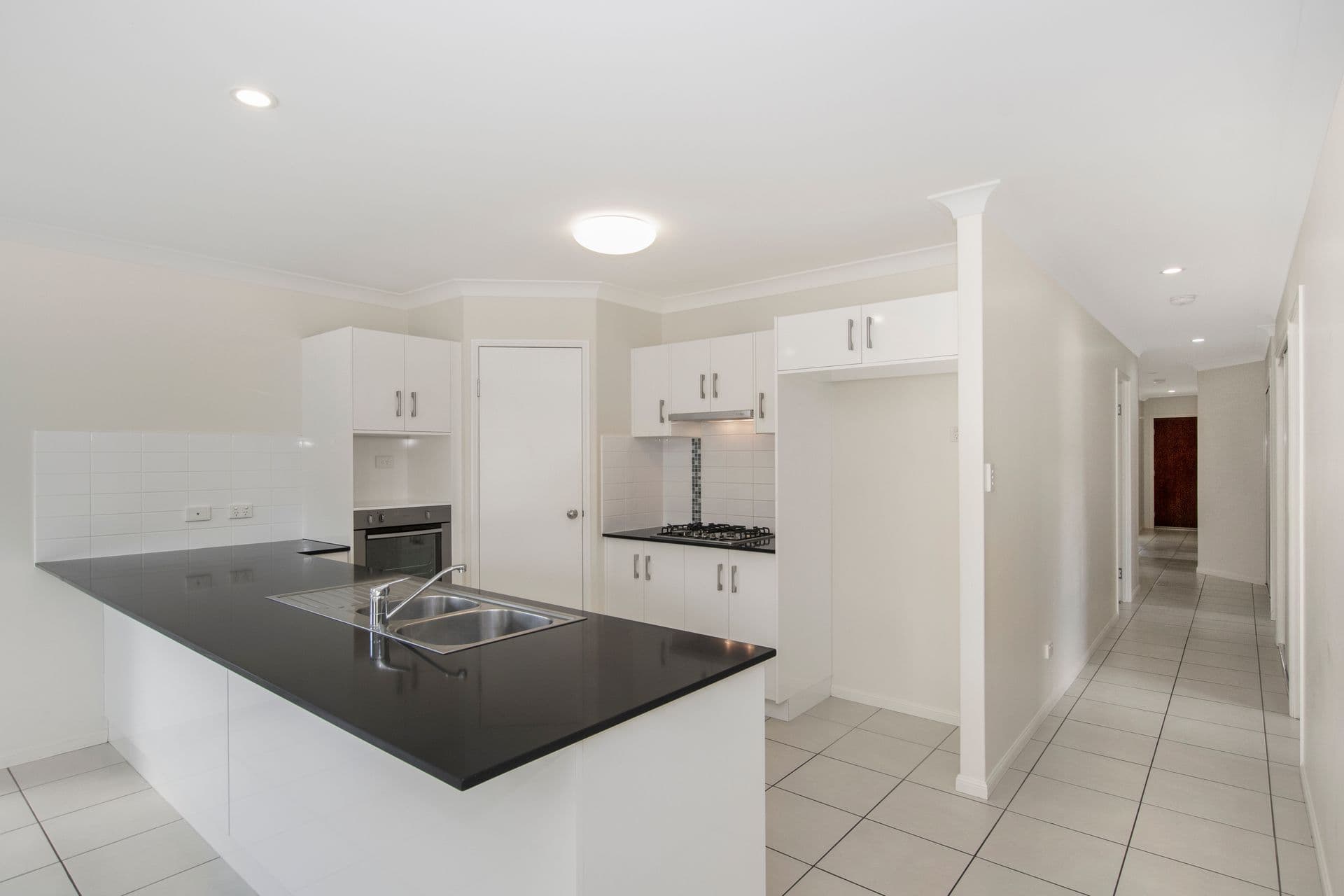 16 Molokai Street, Burdell, QLD, 4818, Burdell - Thumbnail 4