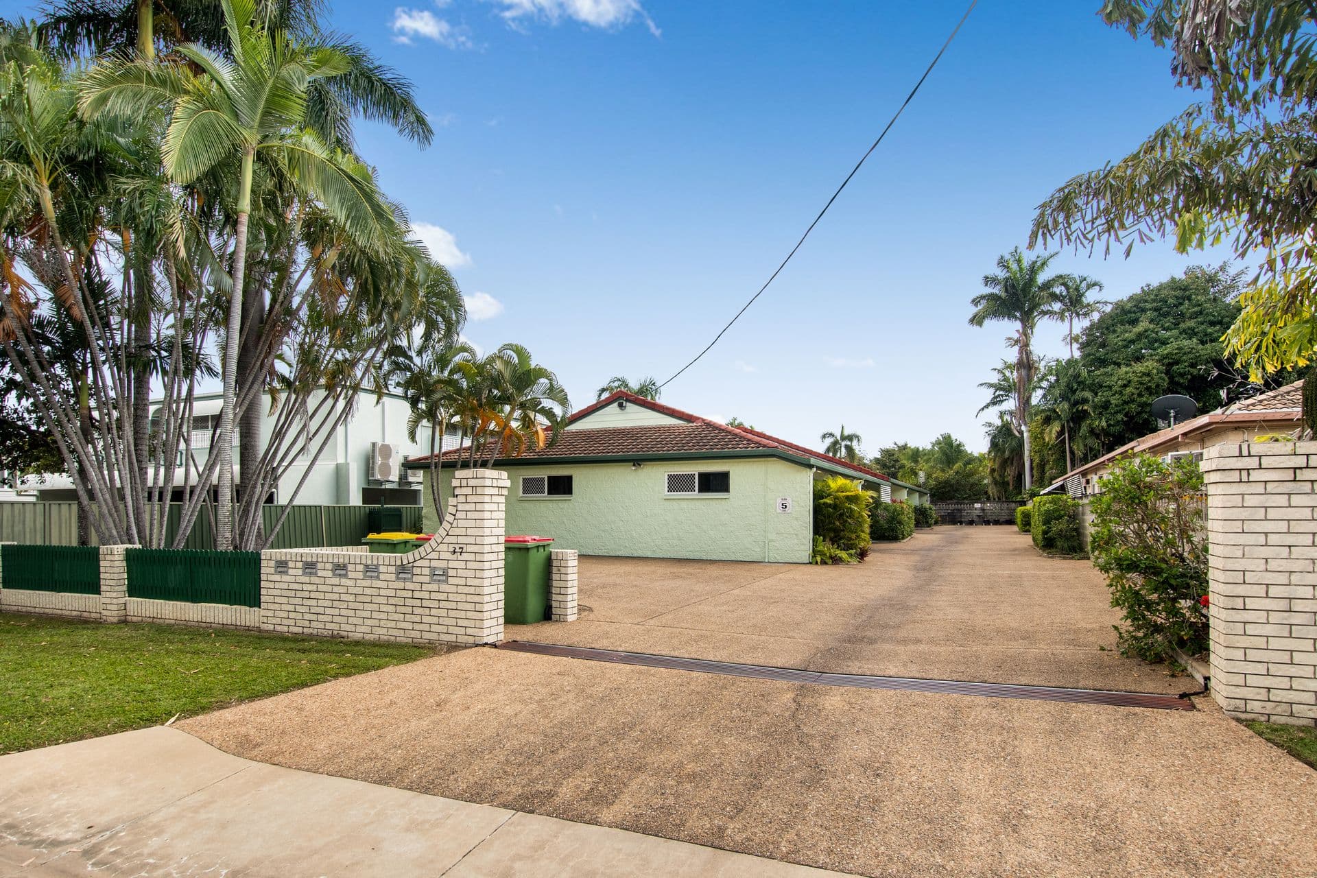 1/37 Ralston Street, West End, QLD, 4810, West End - Image 1