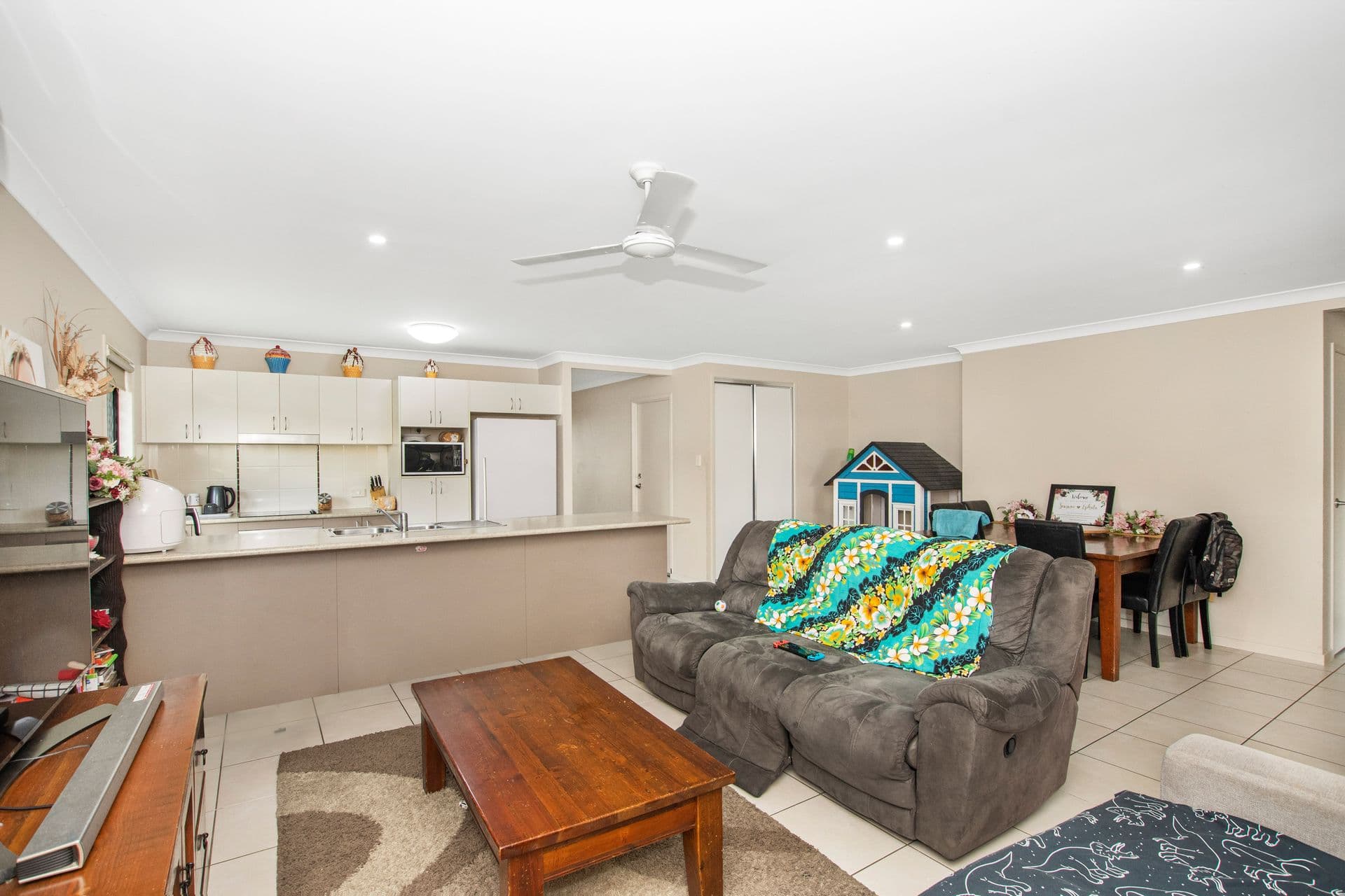 5 Roosevelt Loop, Mount Louisa, QLD, 4814, Mount Louisa - Thumbnail 2