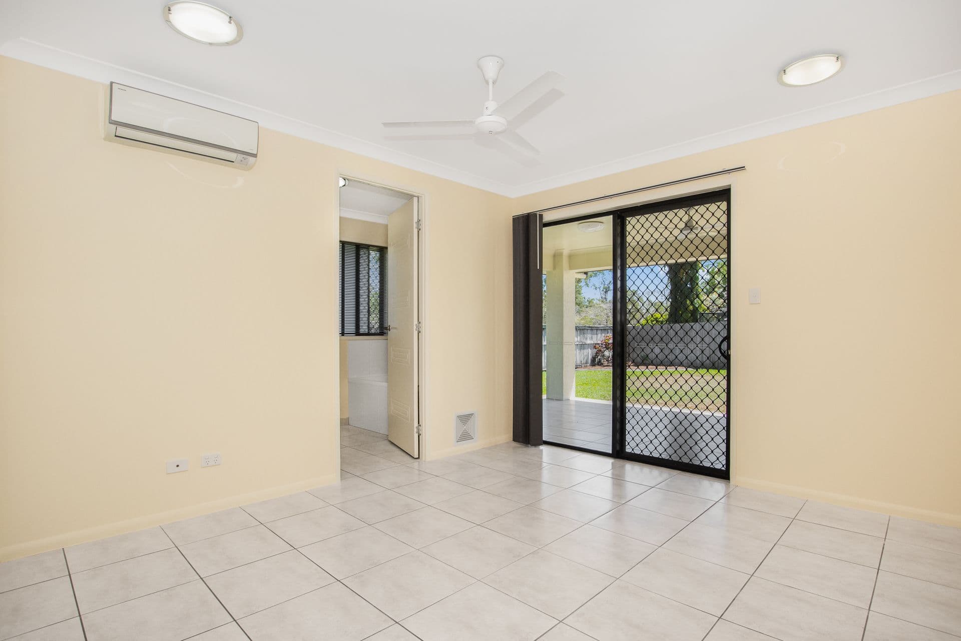 22 Cardillah Avenue, Bohle Plains, QLD, 4817, Bohle Plains - Thumbnail 5