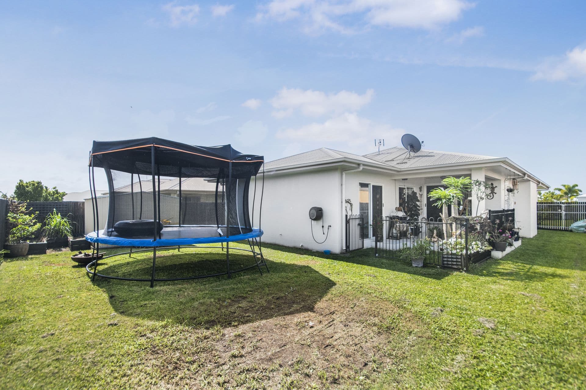 15 Yanuca Street, Burdell, QLD, 4818, Burdell - Thumbnail 8