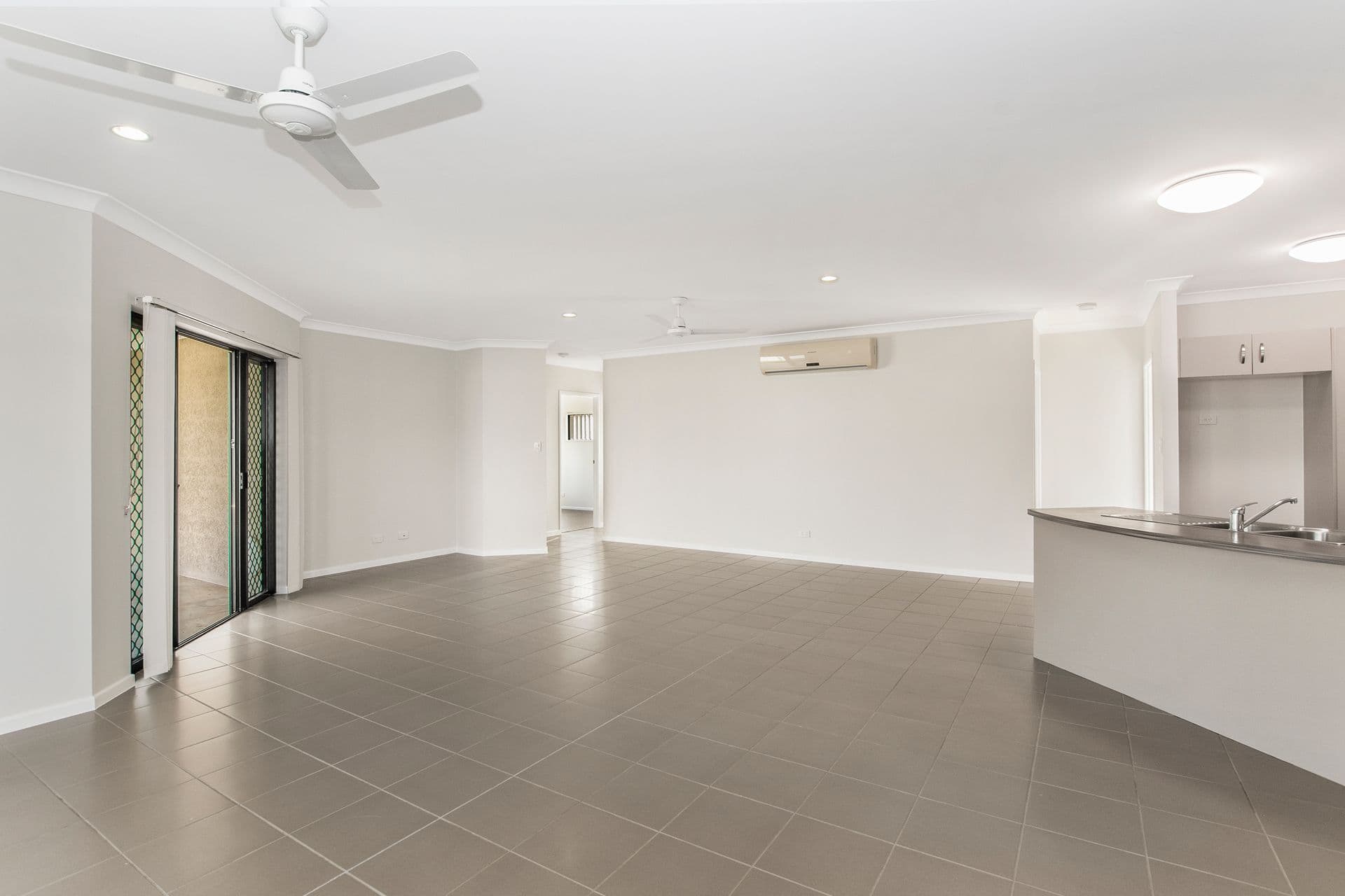 30 Currawinya Court, Bushland Beach, QLD, 4818, Bushland Beach - Thumbnail 4