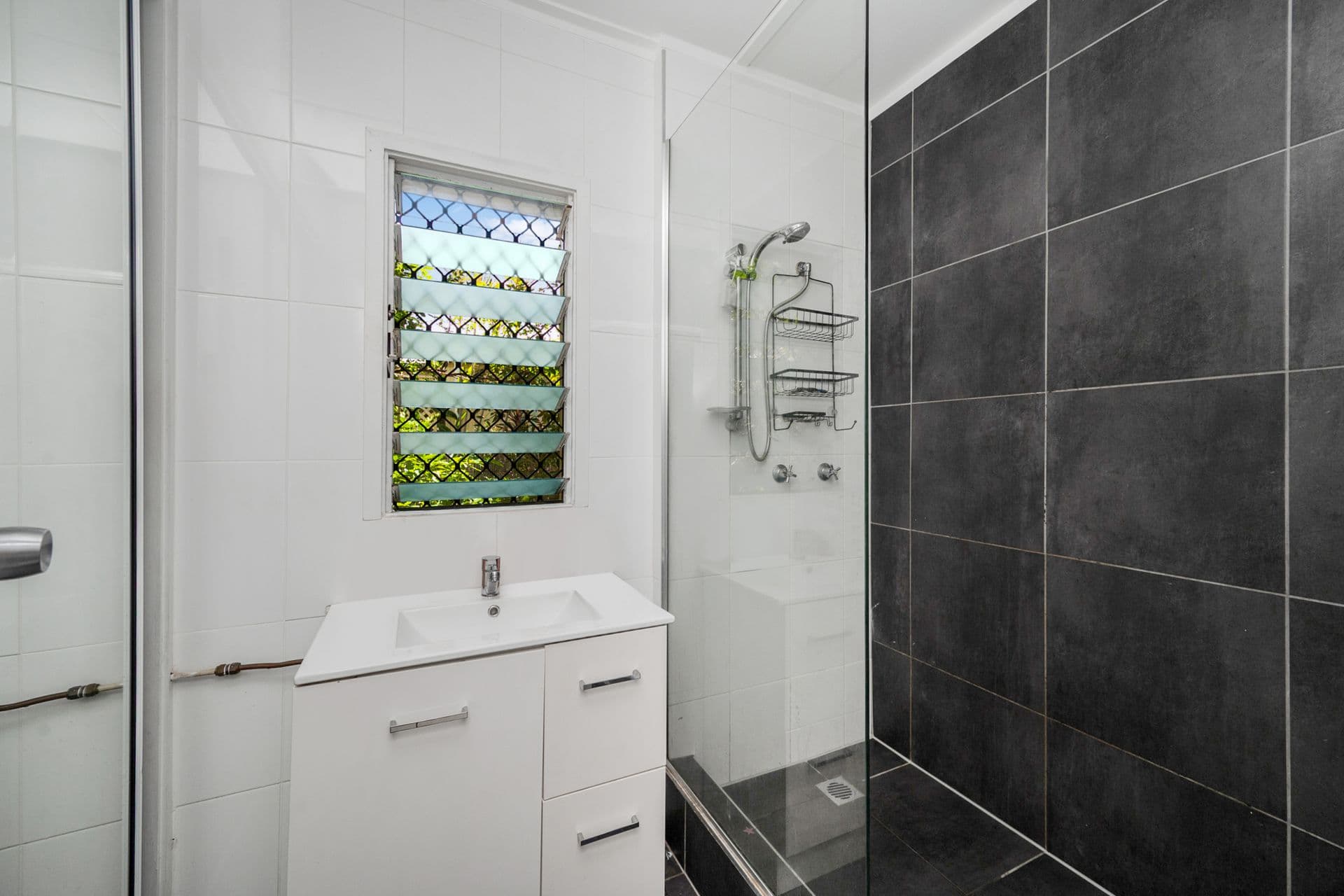 1/2 Haymarket Street, Hyde Park, QLD, 4812, Hyde Park - Thumbnail 6