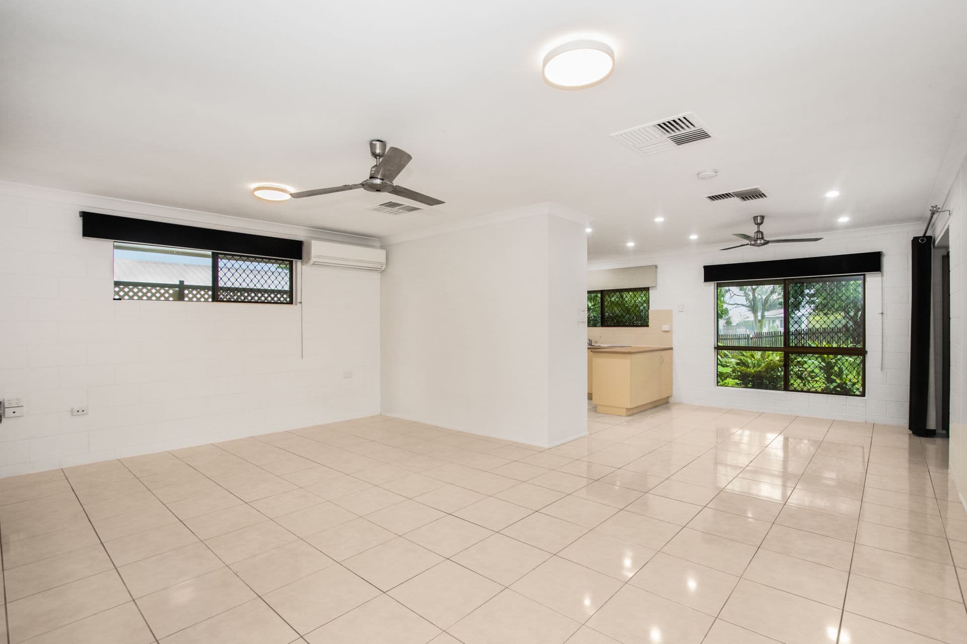 10 Scenic Drive, Mount Louisa, QLD, 4814, Mount Louisa - Thumbnail 2