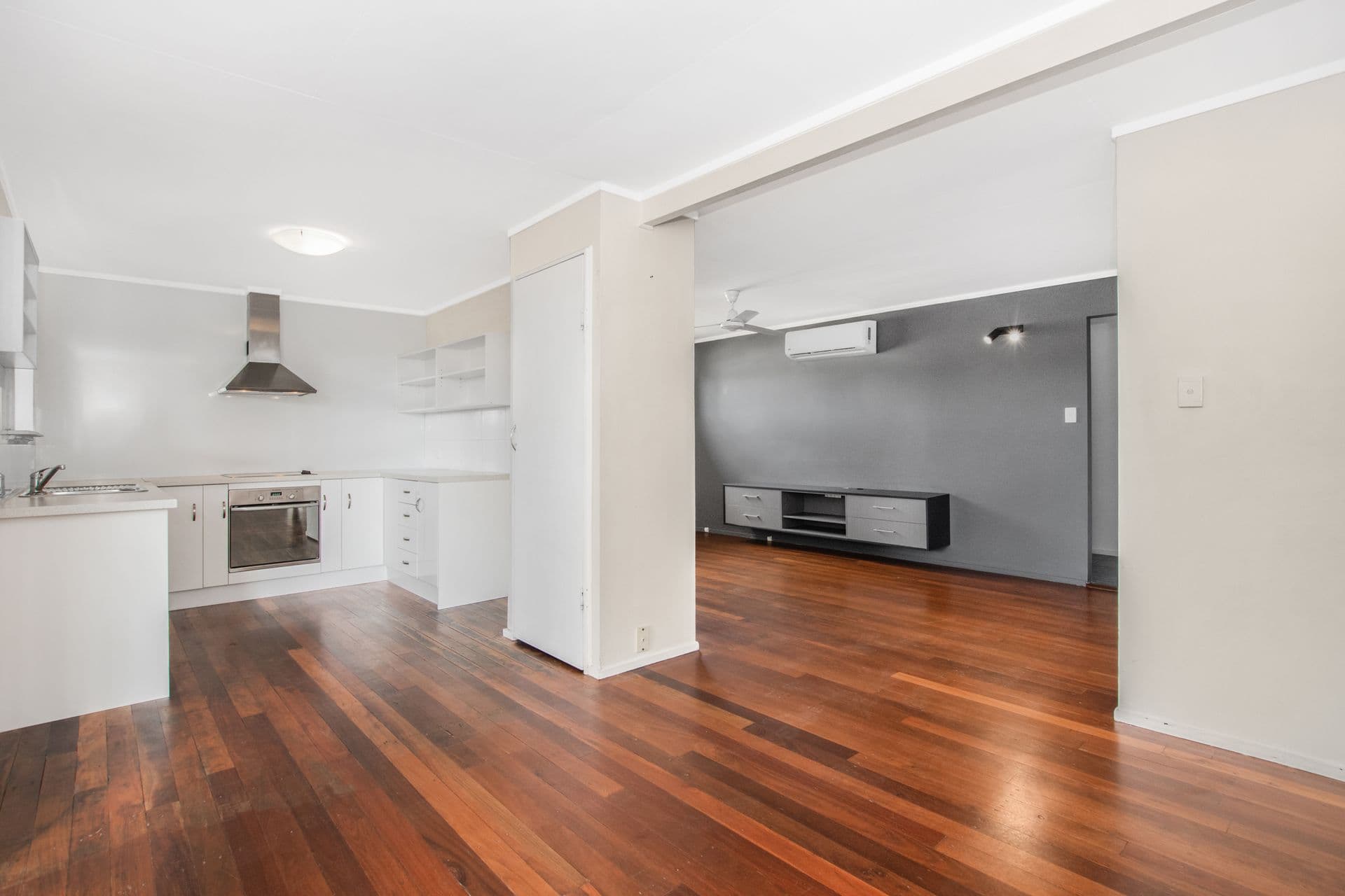 5 Majanna Street, Mount Louisa, QLD, 4814, Mount Louisa - Thumbnail 4