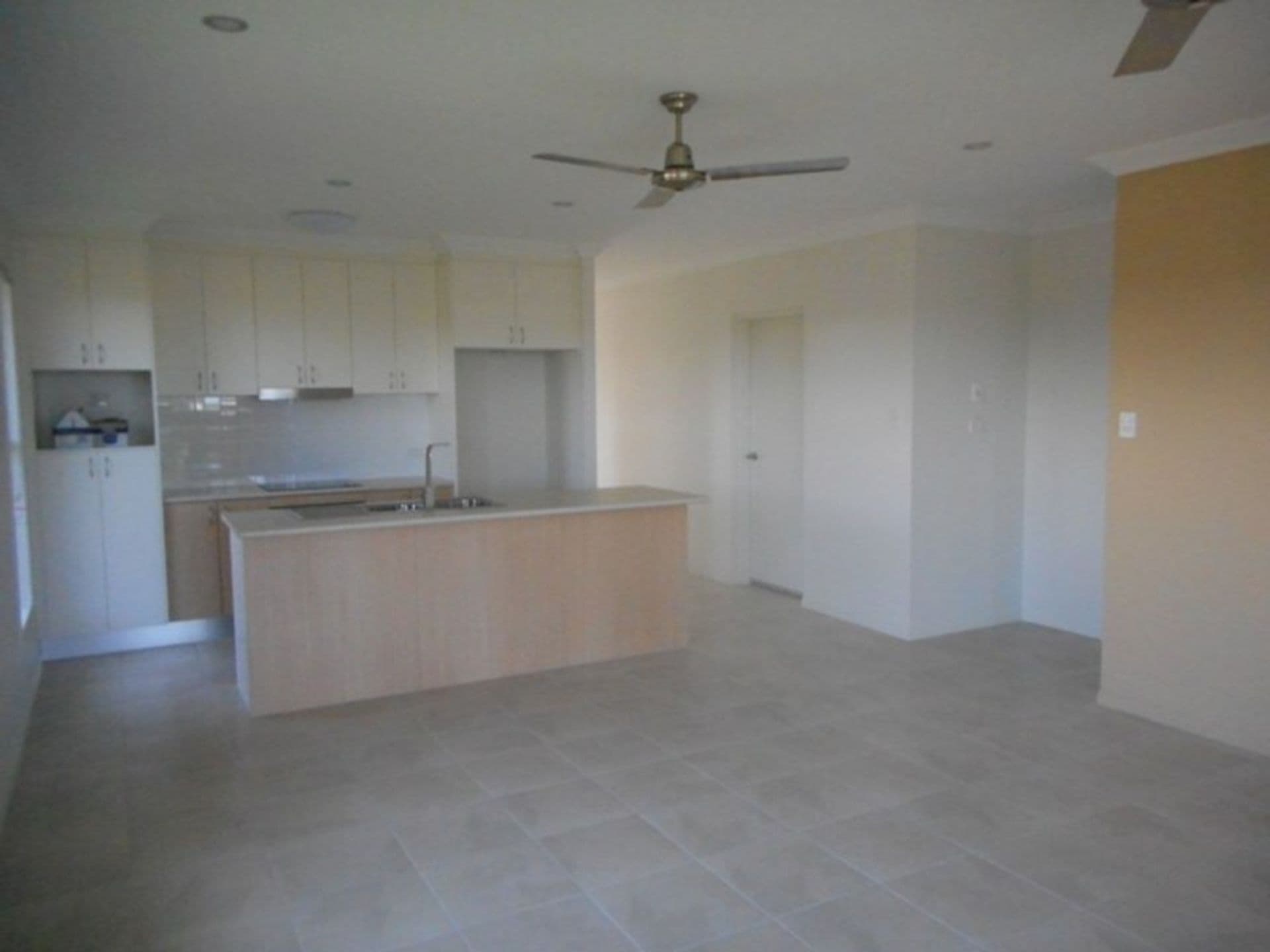 4 Filmoy Street, Bushland Beach, QLD, 4818, Bushland Beach - Thumbnail 4