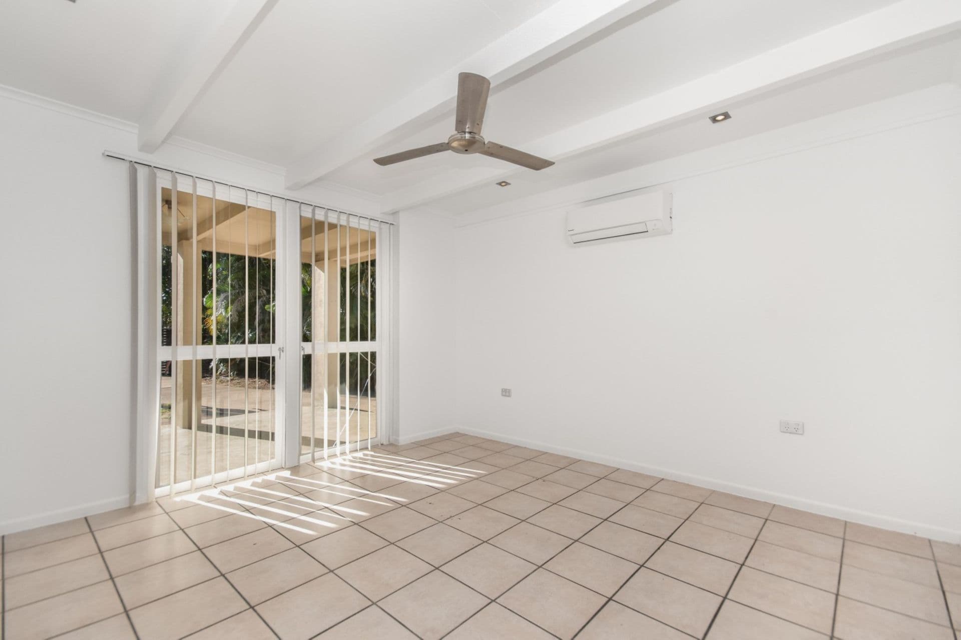 124 Bergin Road, Cranbrook, QLD, 4814, Cranbrook - Thumbnail 4