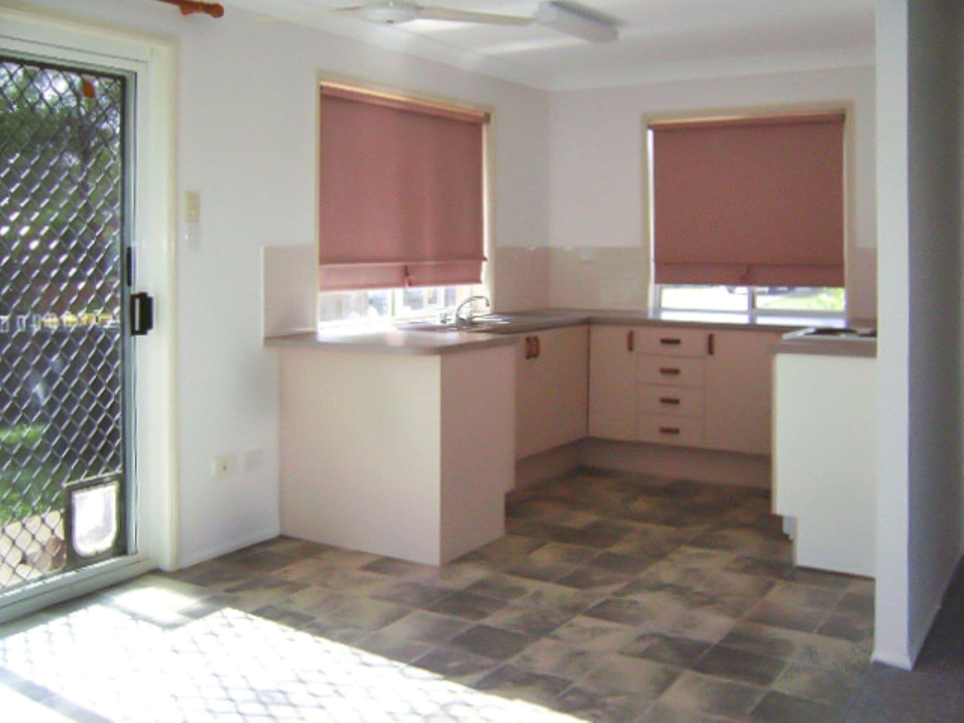 3 Guinane Court, Kelso, QLD, 4815, Kelso - Thumbnail 2