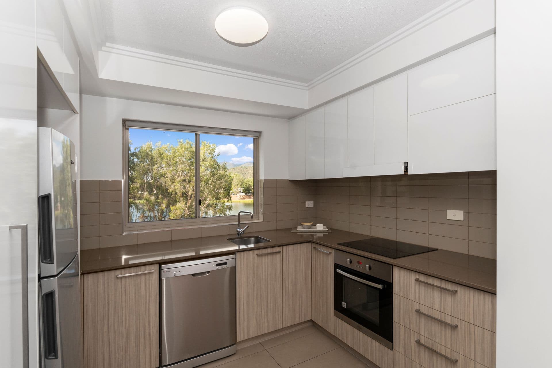 110/1A Sporting Drive, Thuringowa Central, QLD, 4817, Thuringowa Central - Thumbnail 2