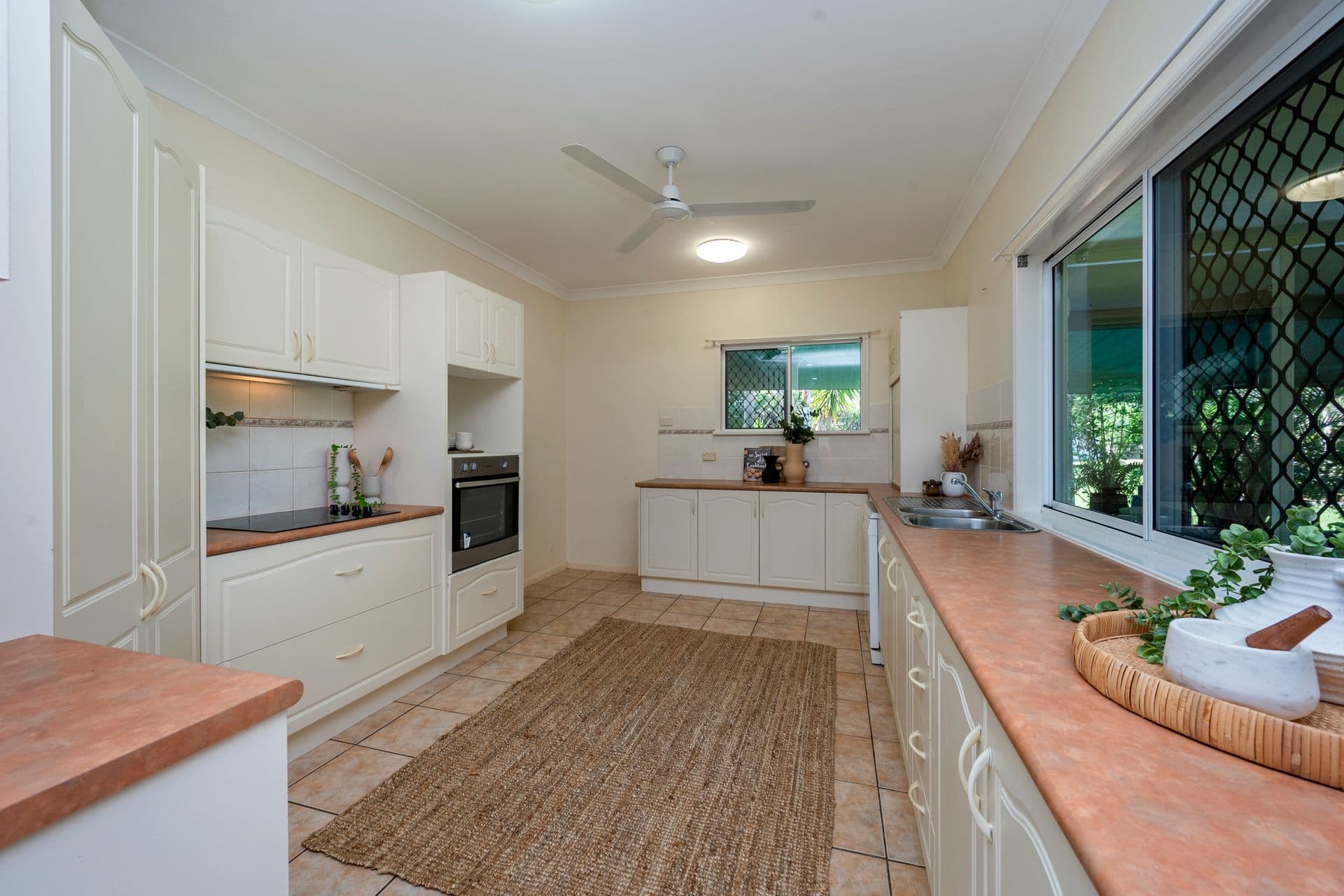 8 Macedon Court, Alice River, QLD, 4817, Alice River - Thumbnail 2