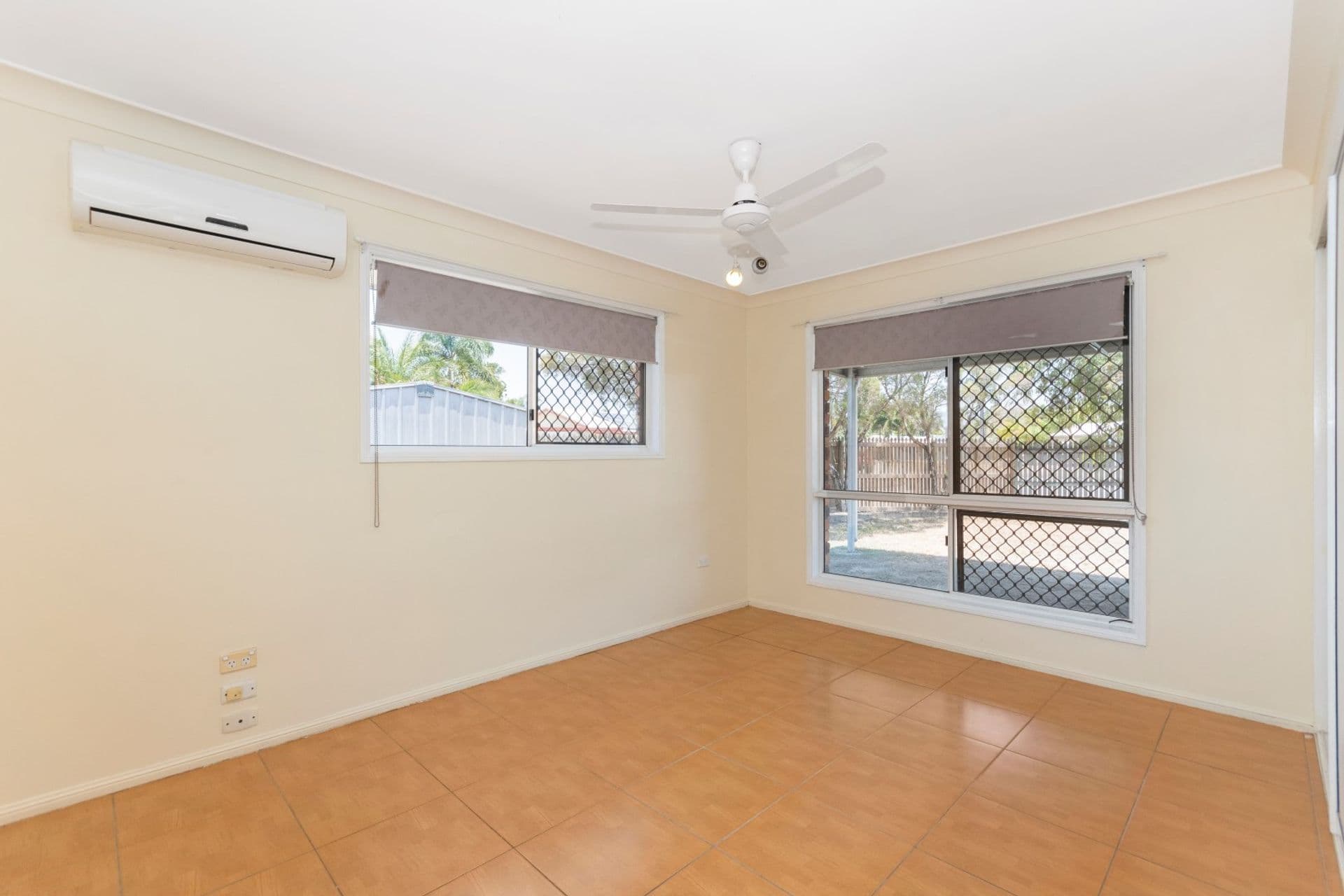 15 Rosewood Avenue, Kelso, QLD, 4815, Kelso - Thumbnail 8