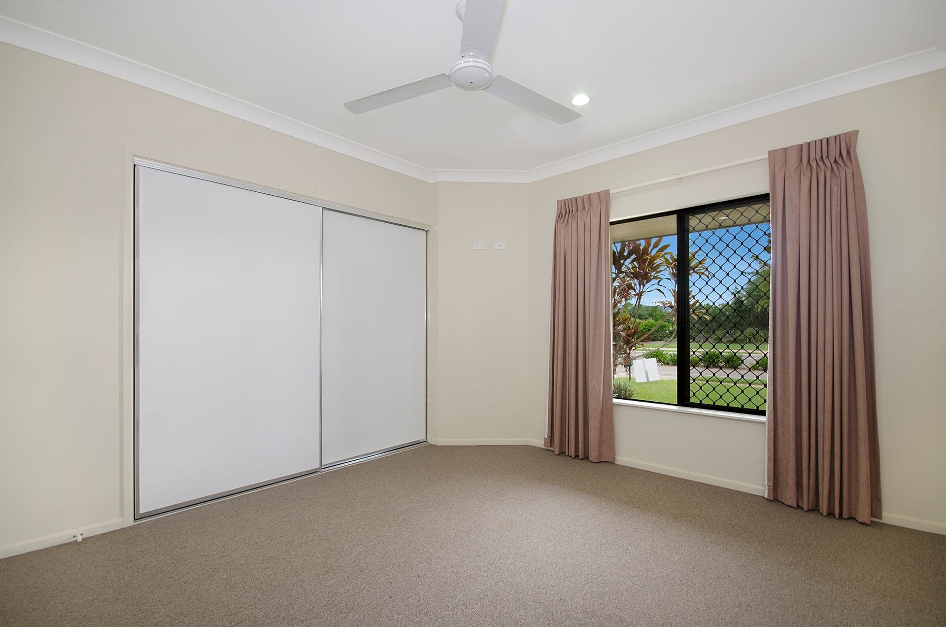 76 Kalynda Parade, Bohle Plains, QLD, 4817, Bohle Plains - Thumbnail 6