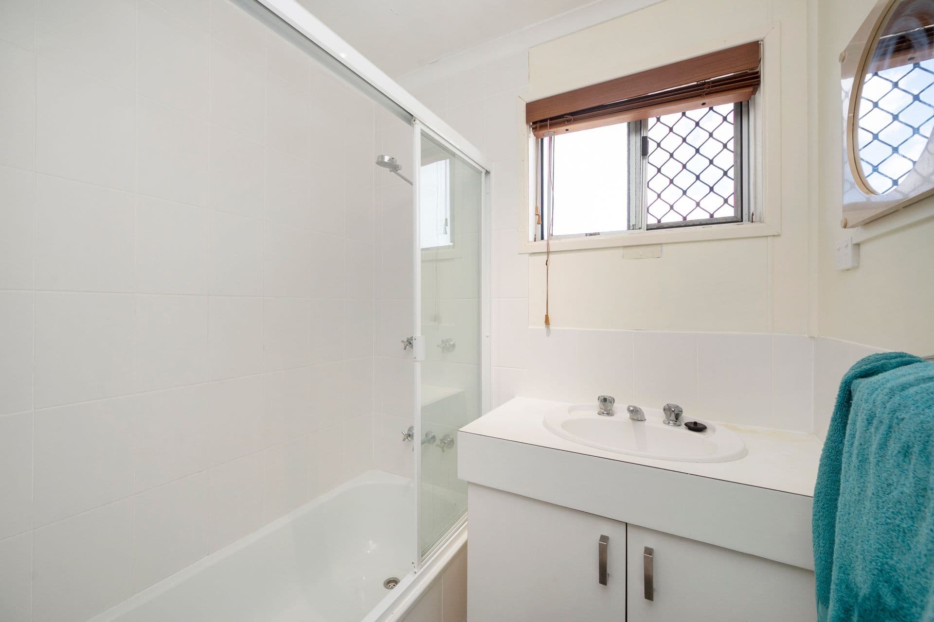 1438 Riverway Drive, Kelso, QLD, 4815, Kelso - Thumbnail 5
