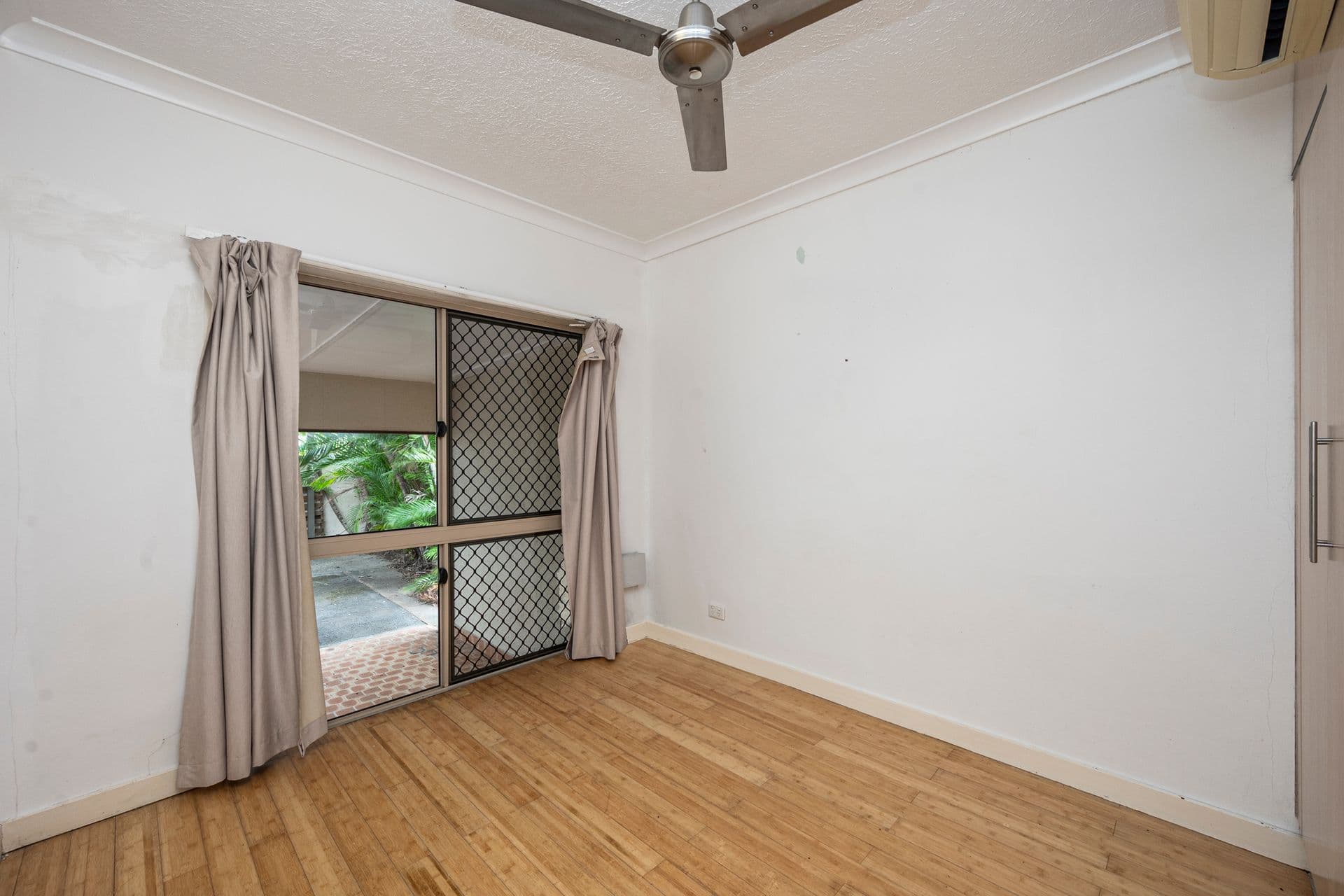 4/11 Tenth Avenue, Railway Estate, QLD, 4810, Railway Estate - Thumbnail 5