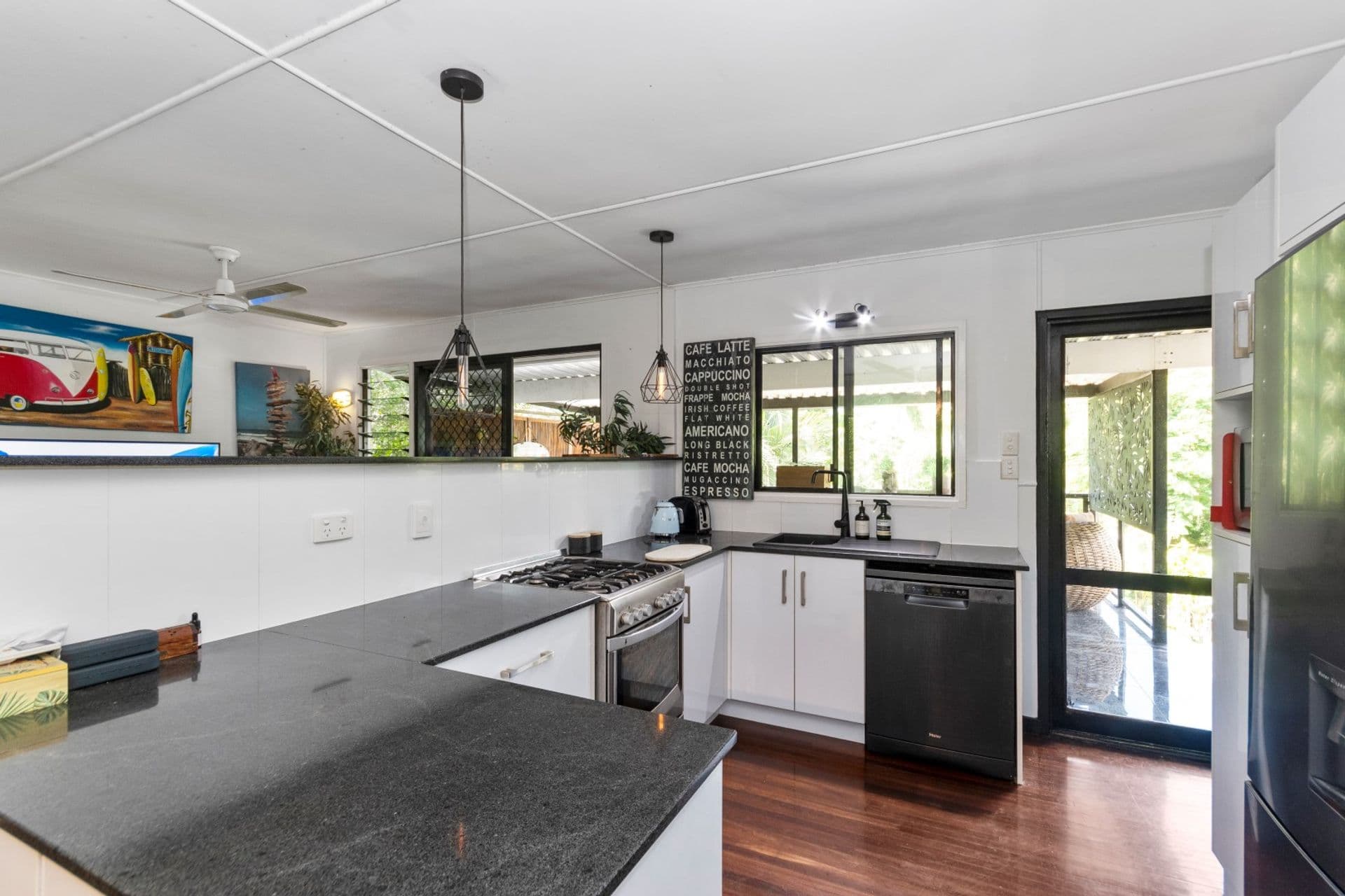 204 Ireland Street, Oonoonba, QLD, 4811, Oonoonba - Thumbnail 6
