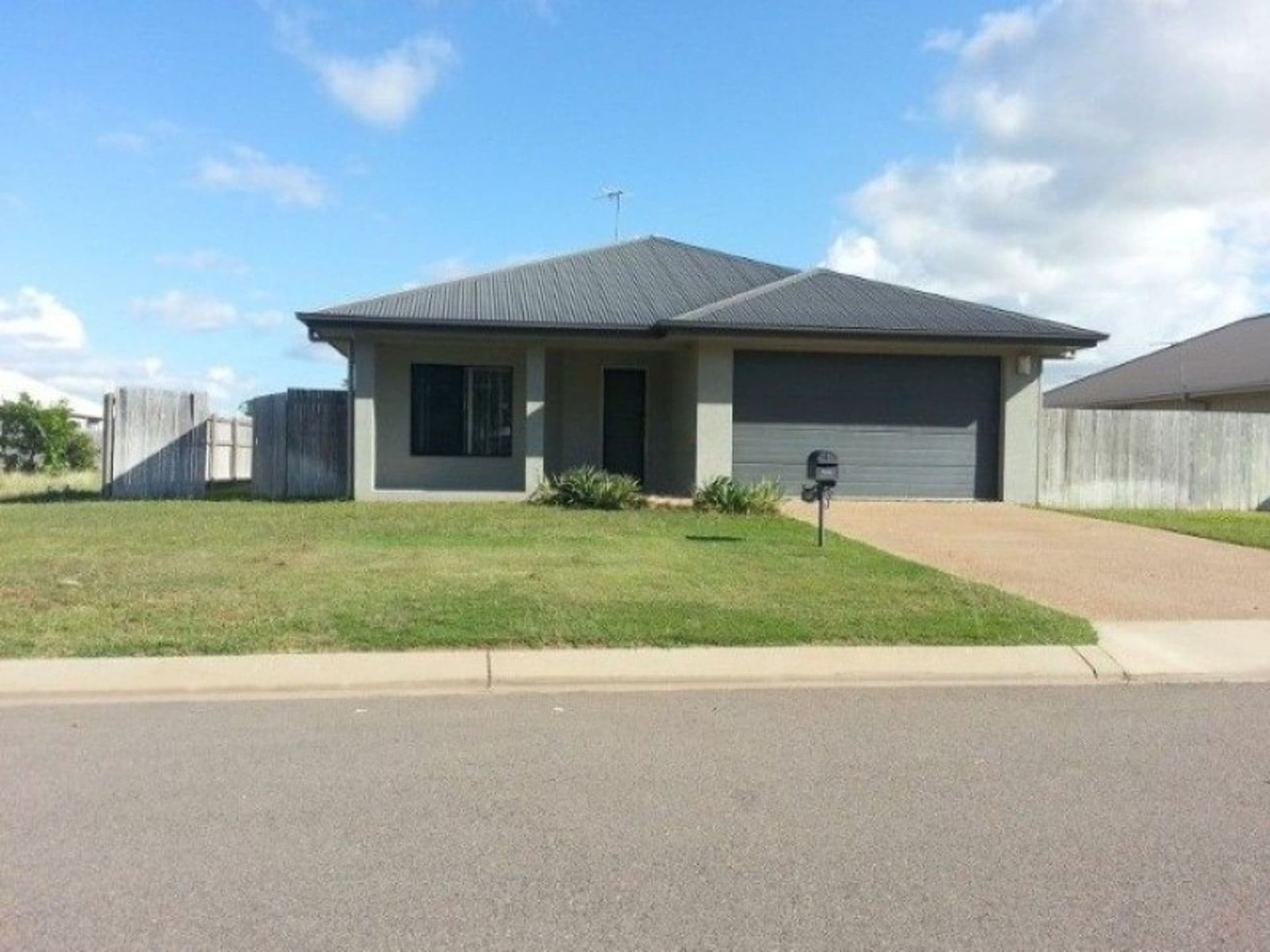 25 Currawinya Court, Bushland Beach, QLD, 4818, Bushland Beach - Image 1