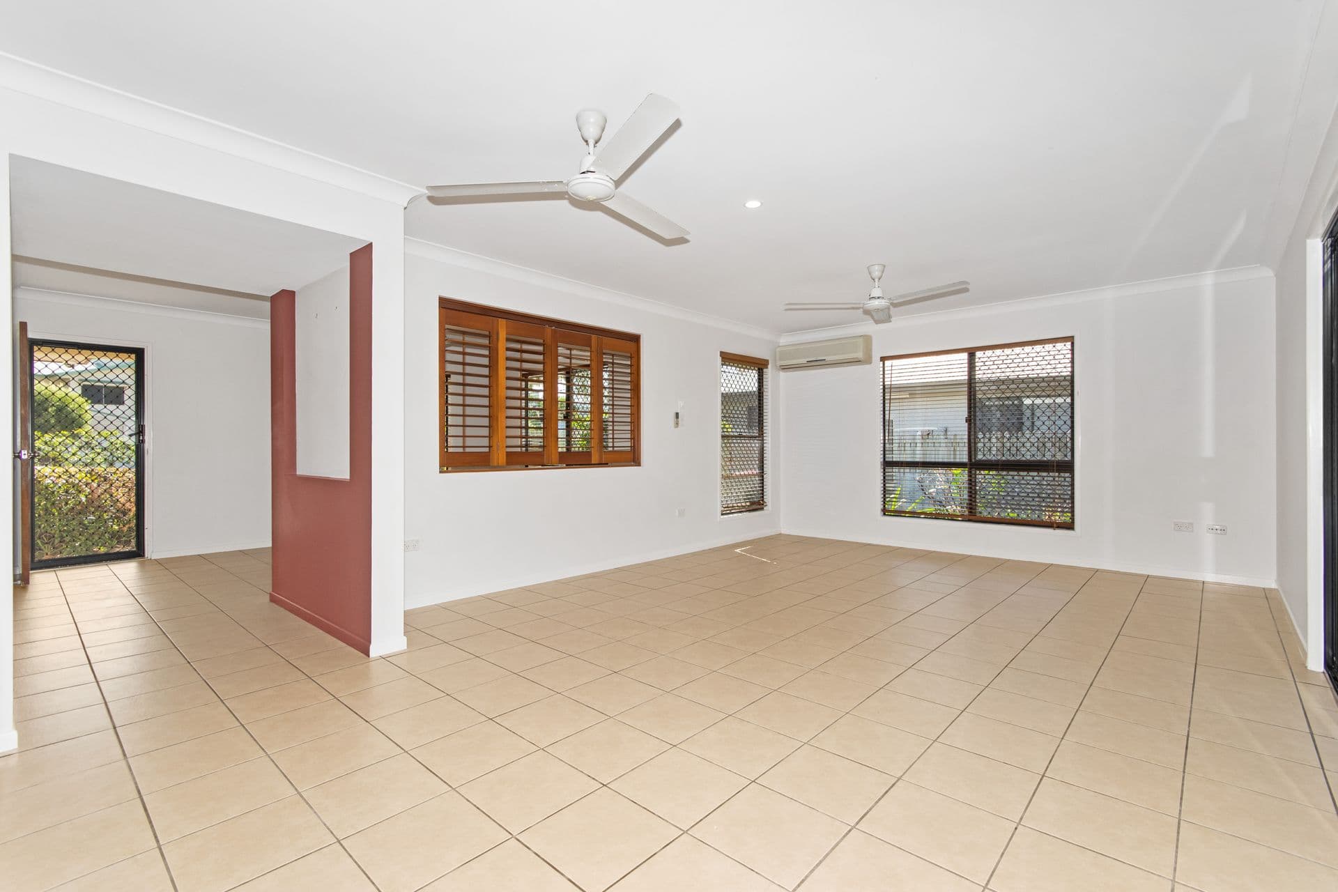 10 Montebello Circle, Kirwan, QLD, 4817, Kirwan - Thumbnail 2