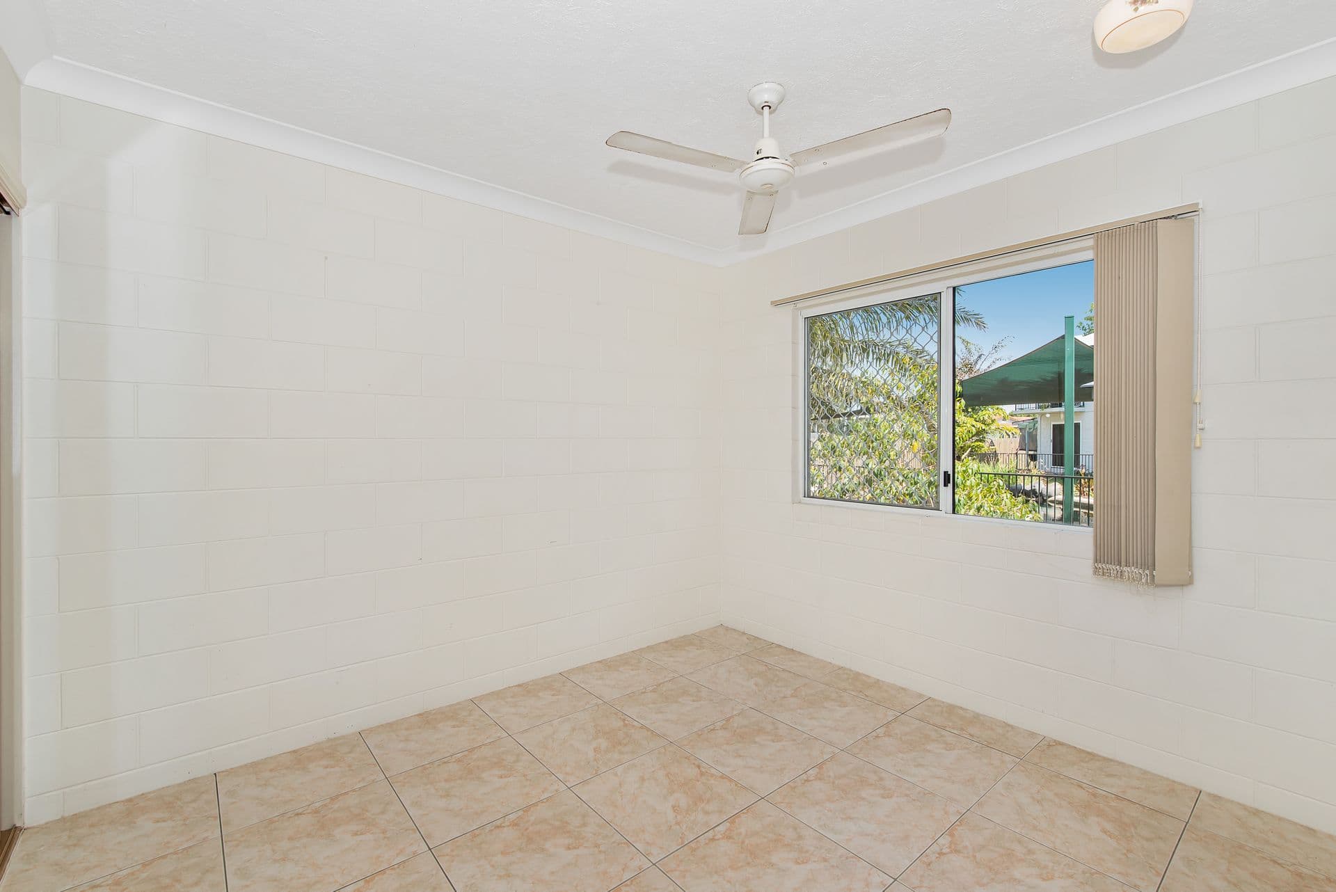 10/36 Henry Street, West End, QLD, 4810, West End - Thumbnail 4