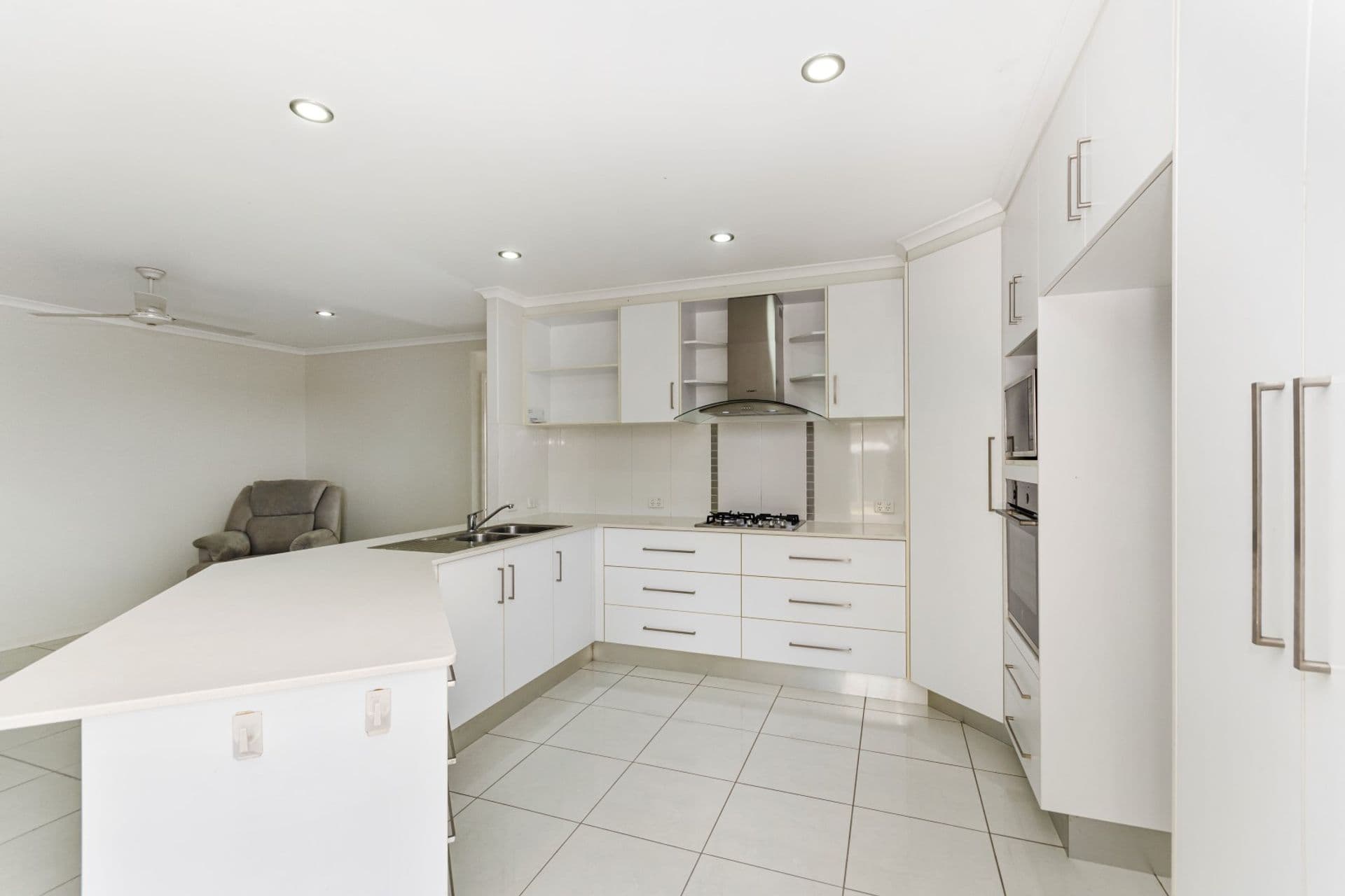 18 Corymbia Avenue, Bohle Plains, QLD, 4817, Bohle Plains - Thumbnail 3