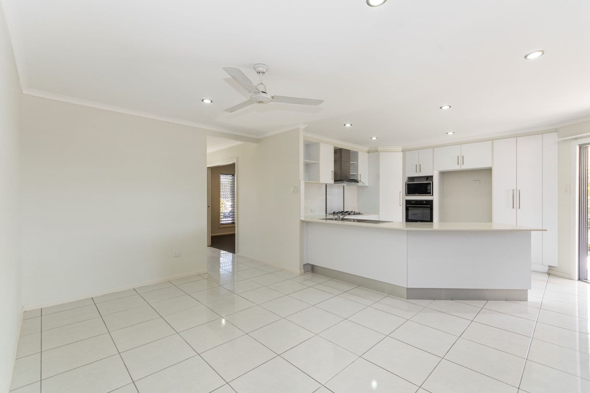 18 Corymbia Avenue, Bohle Plains, QLD, 4817, Bohle Plains - Thumbnail 4